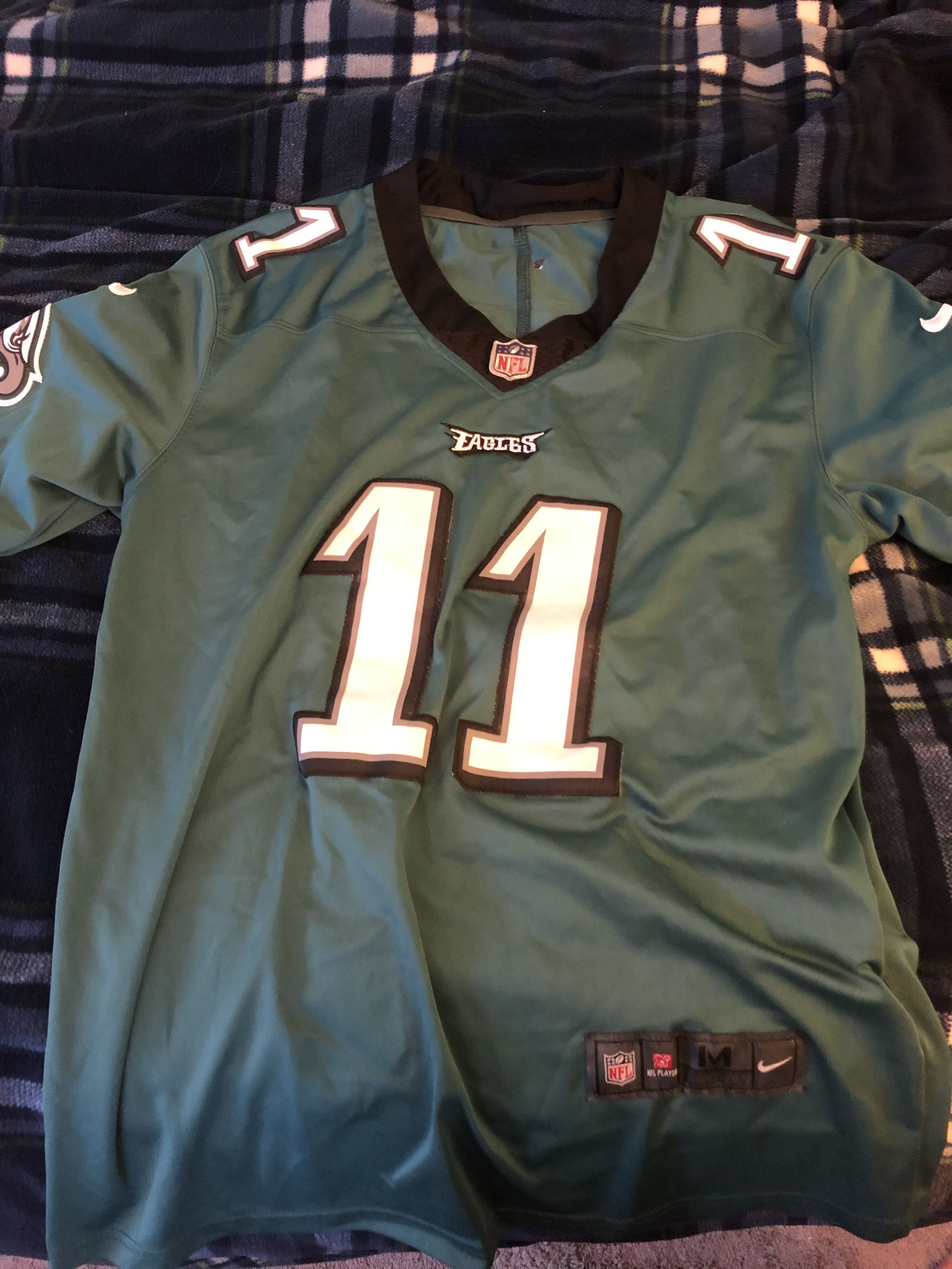 NFL Carson Wentz Eagles #11 Jersey Size US M / EU 48-50 / 2 - 1 Thumbnail
