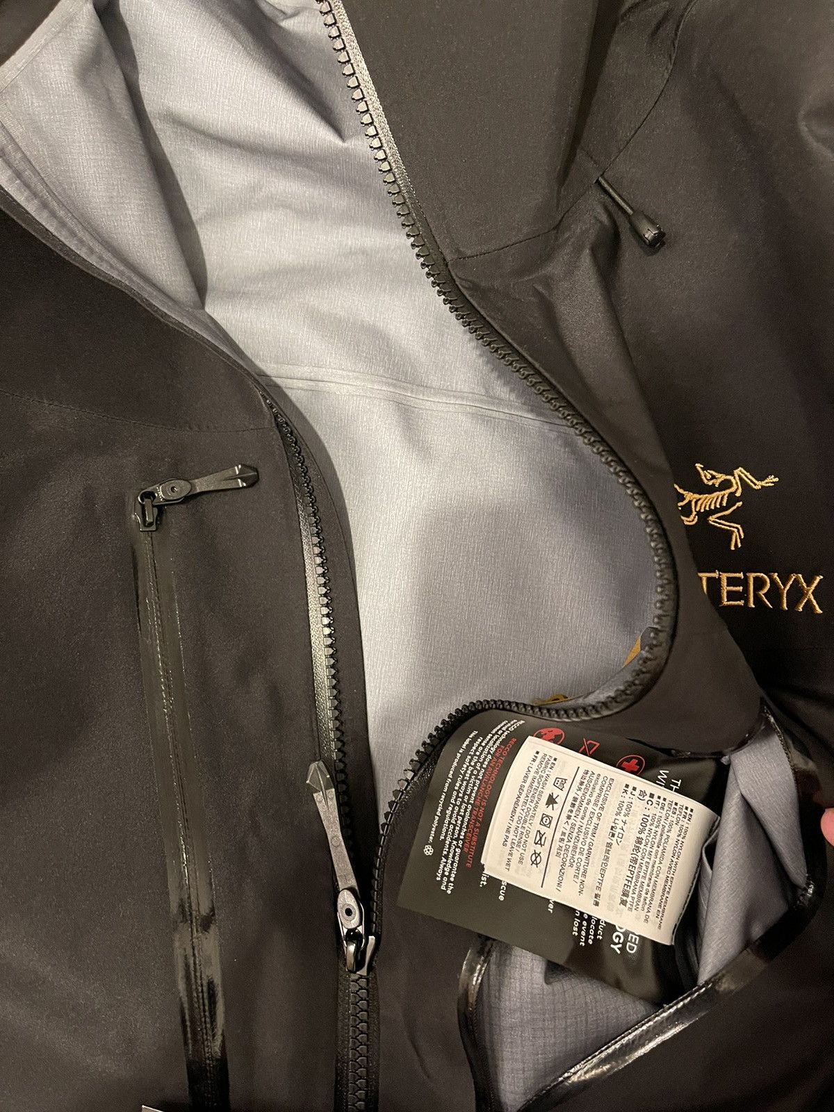 Arc'teryx Arc'teryx Alpha Sv Jacket 24k Black | Grailed