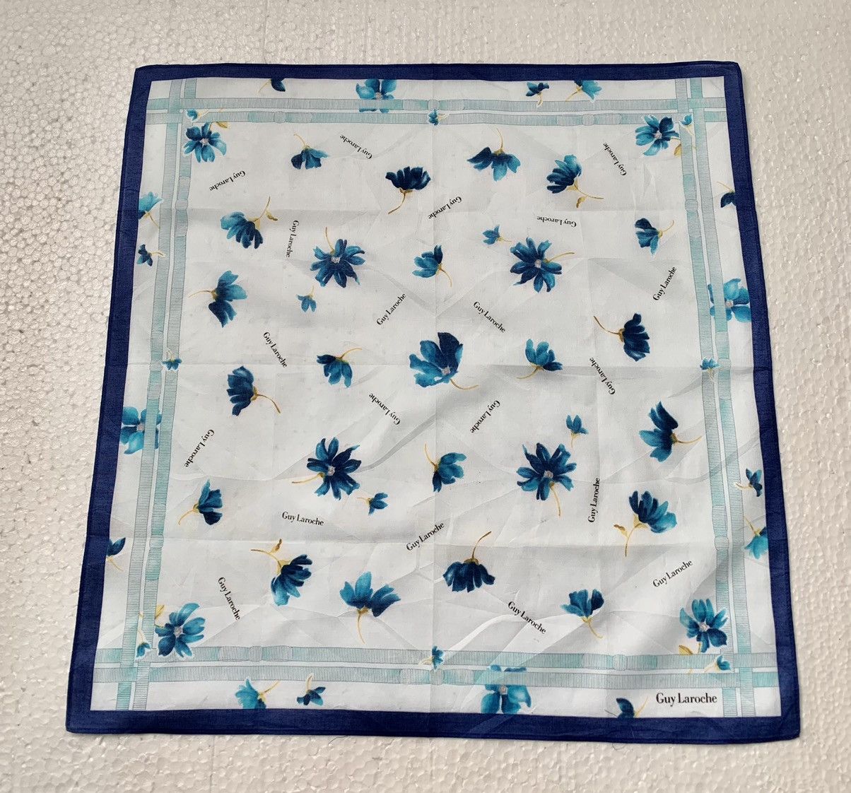 Guy Laroche Handkerchief / Bandana / Neckerchief