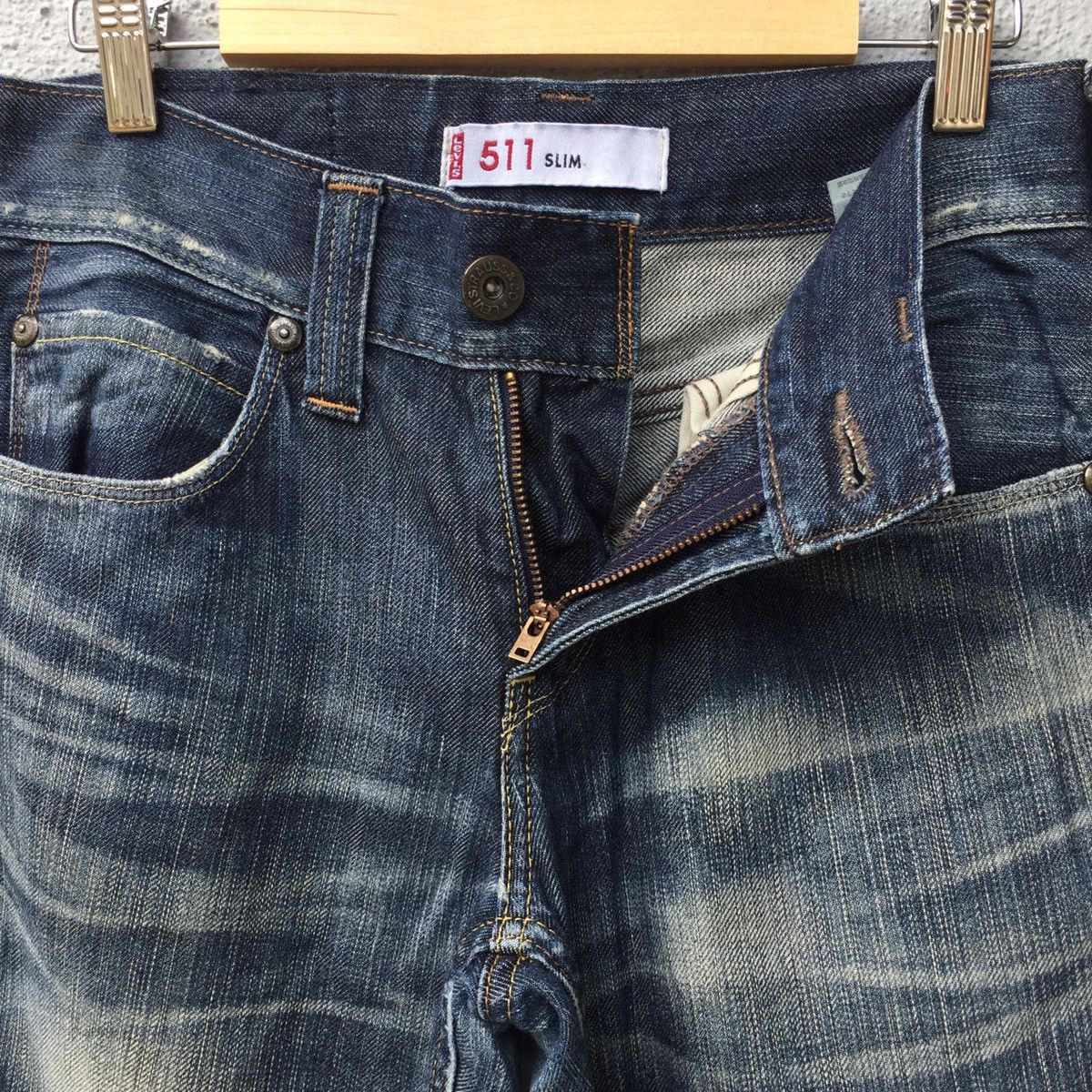 Levi's Vintage Levis 511 Distressed Faded Jeans Pants Size US 29 - 6 Thumbnail