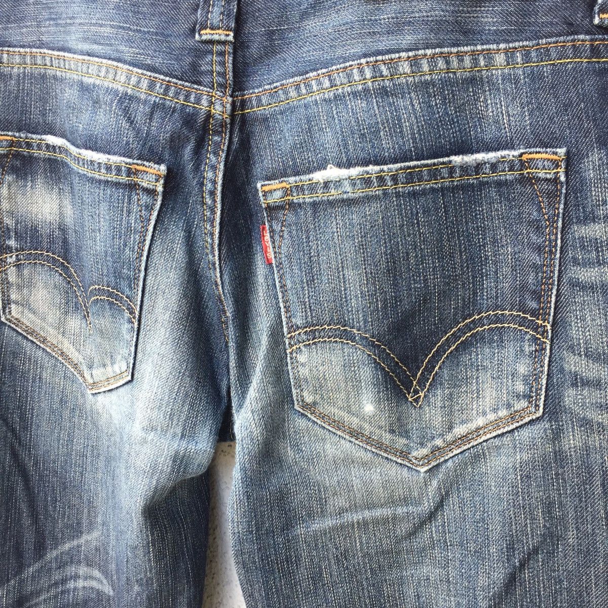 Levi's Vintage Levis 511 Distressed Faded Jeans Pants Size US 29 - 14 Thumbnail