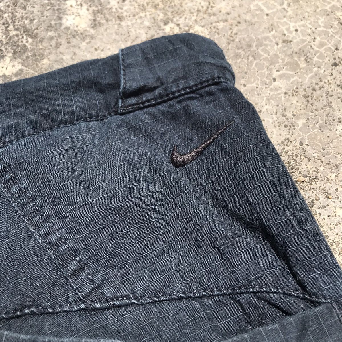 Nike Vintage Y2k Nike Faded Trousers Tactical Cargo Pants Size US 34 / EU 50 - 15 Thumbnail