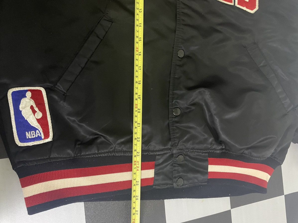 NBA 🔥Rare Vintage Chicago Bulls NBA Satin Jacket Size US L / EU 52-54 / 3 - 13 Thumbnail