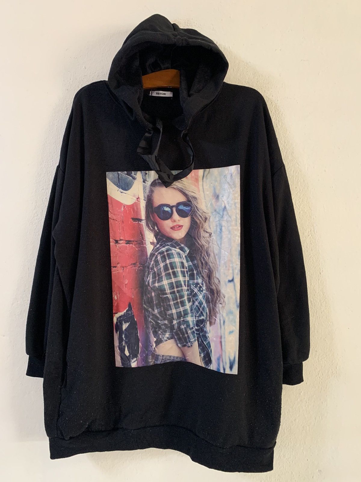 Japanese Brand Favori Women Picture Hoodie Size US L / EU 52-54 / 3 - 1 Thumbnail
