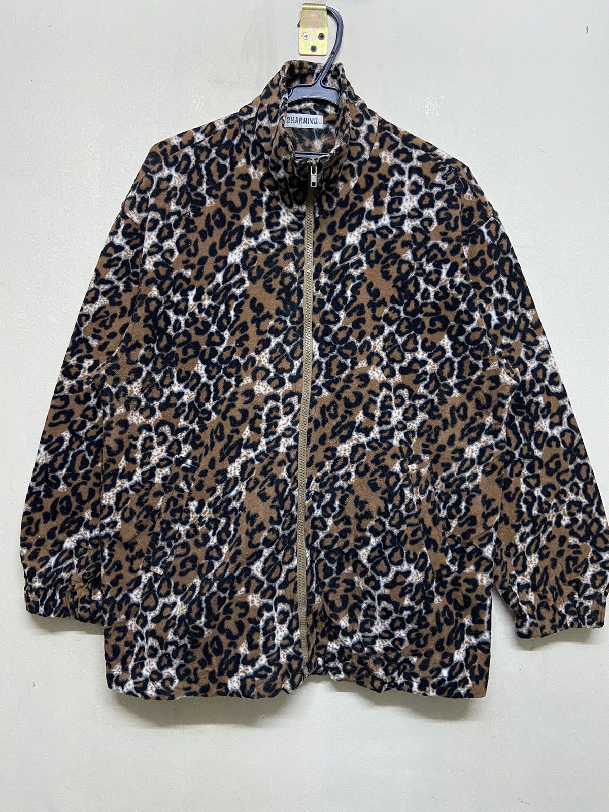 Japanese Brand Leopard Pattern Sweater Size US L / EU 52-54 / 3 - 1 Thumbnail