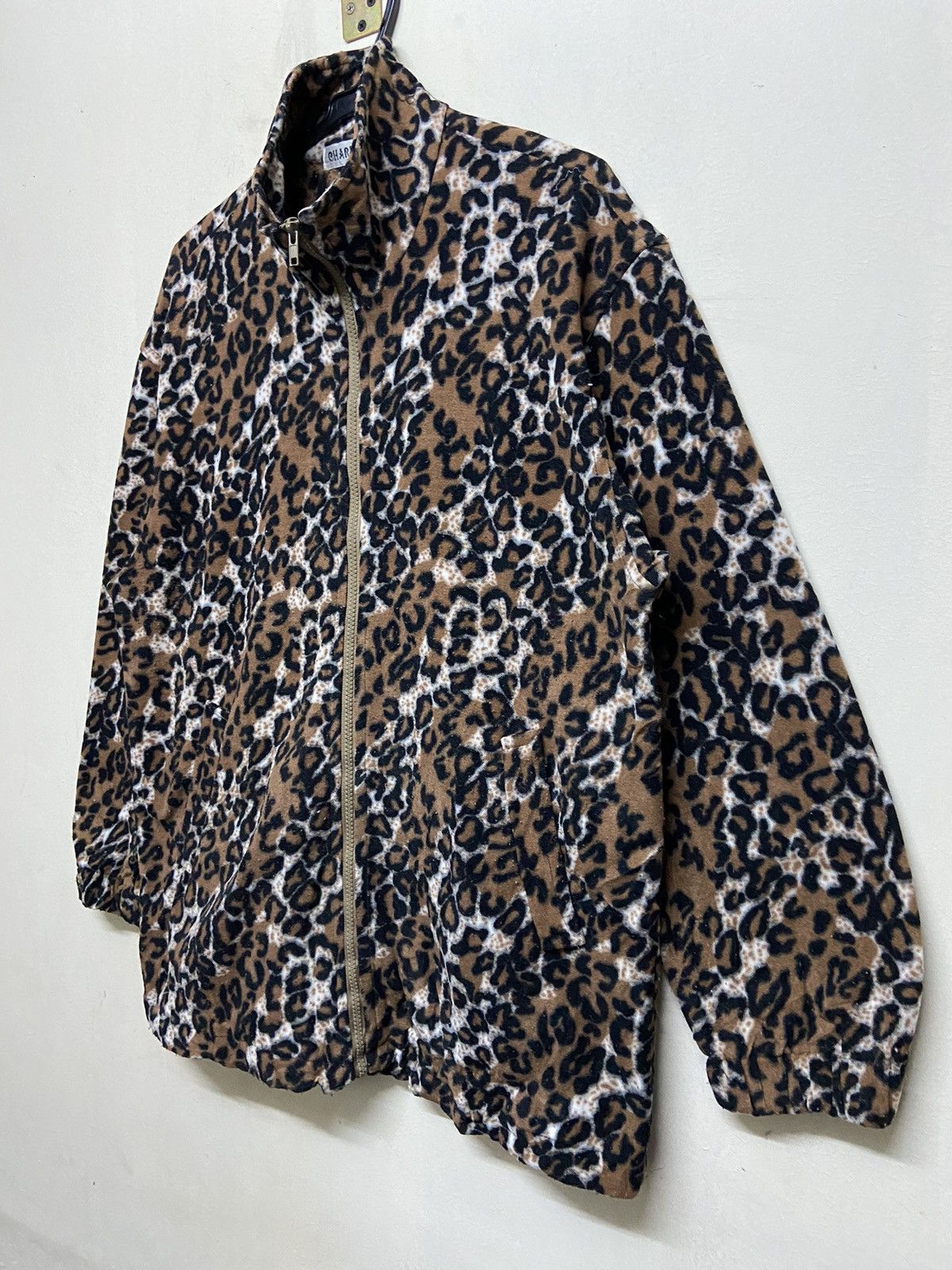 Japanese Brand Leopard Pattern Sweater Size US L / EU 52-54 / 3 - 2 Thumbnail