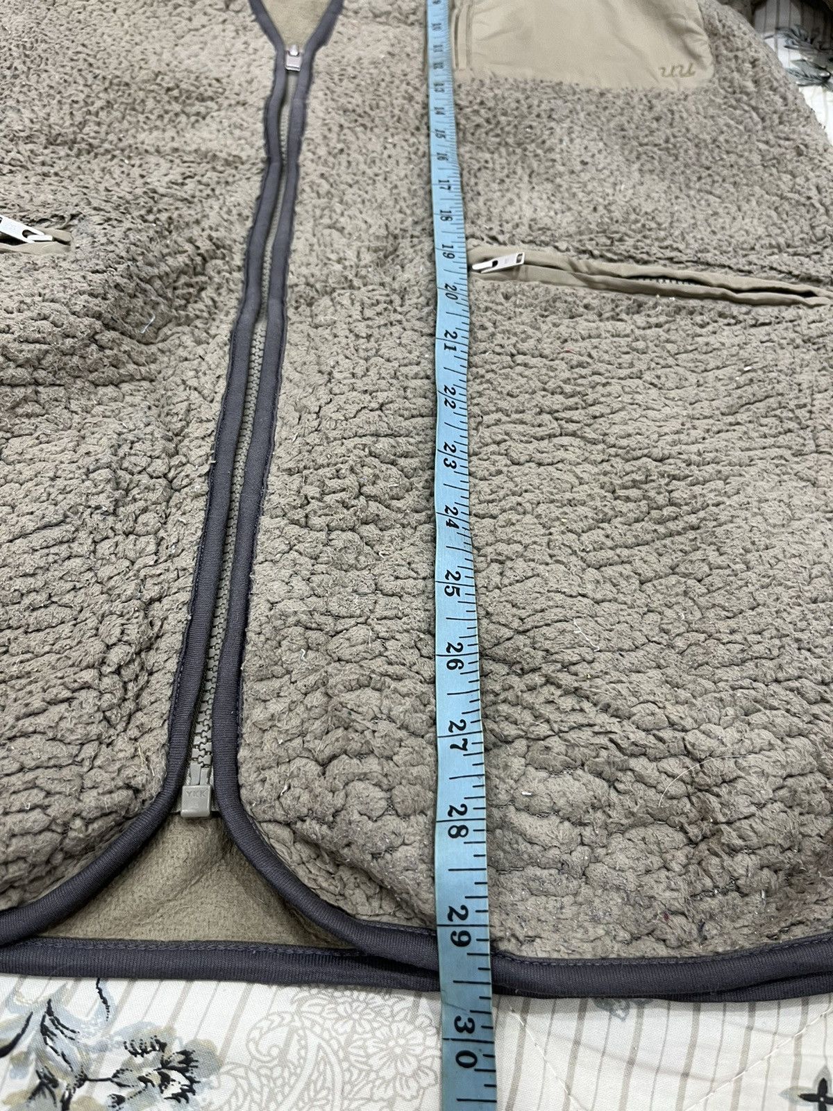 Undercover J. UNDERCOVER X UNIQLO HYPEBEAST FLEECE JACKET Size US M / EU 48-50 / 2 - 13 Thumbnail