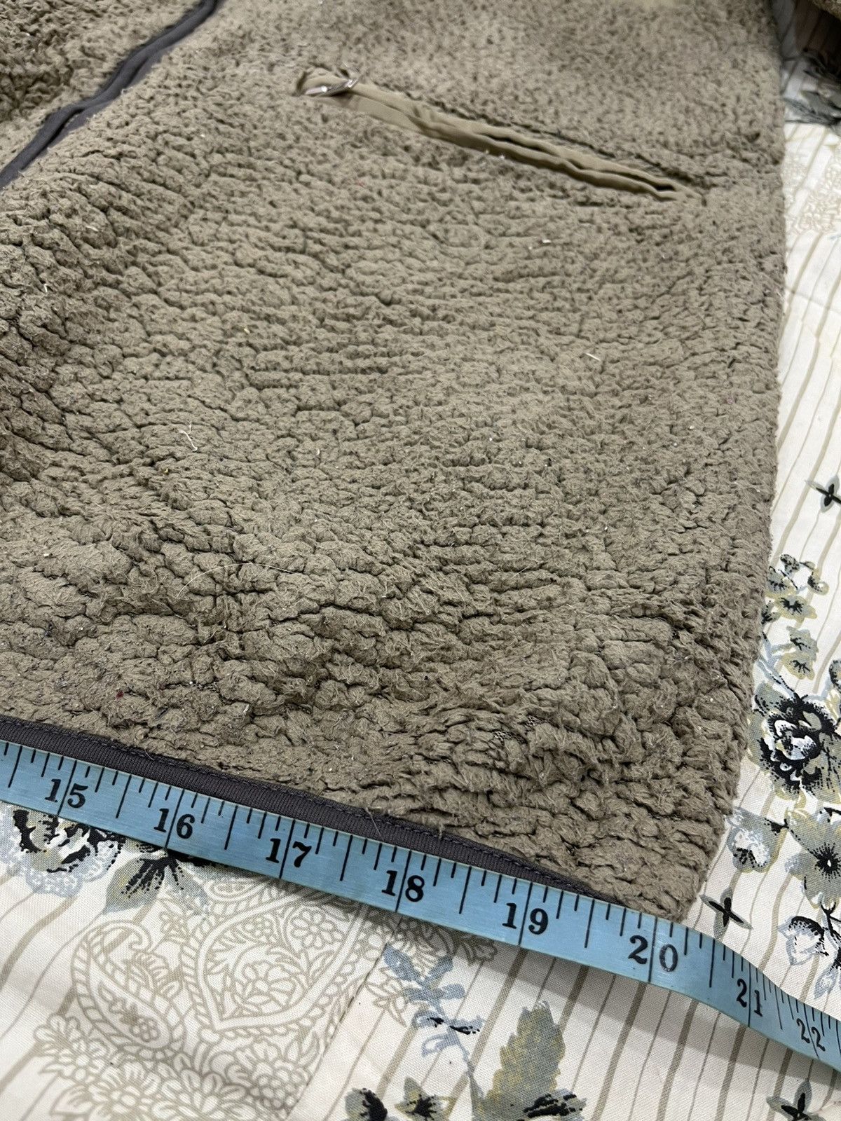 Undercover J. UNDERCOVER X UNIQLO HYPEBEAST FLEECE JACKET Size US M / EU 48-50 / 2 - 12 Thumbnail