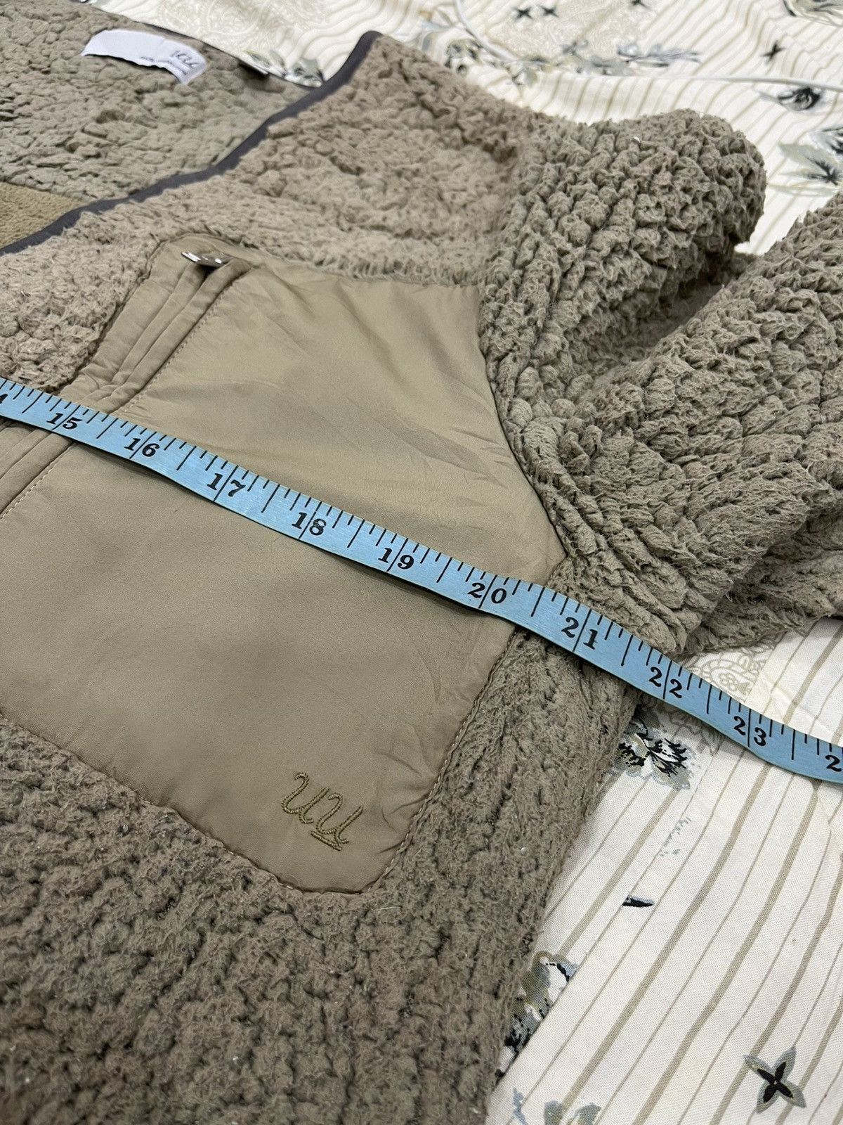 Undercover J. UNDERCOVER X UNIQLO HYPEBEAST FLEECE JACKET Size US M / EU 48-50 / 2 - 11 Thumbnail