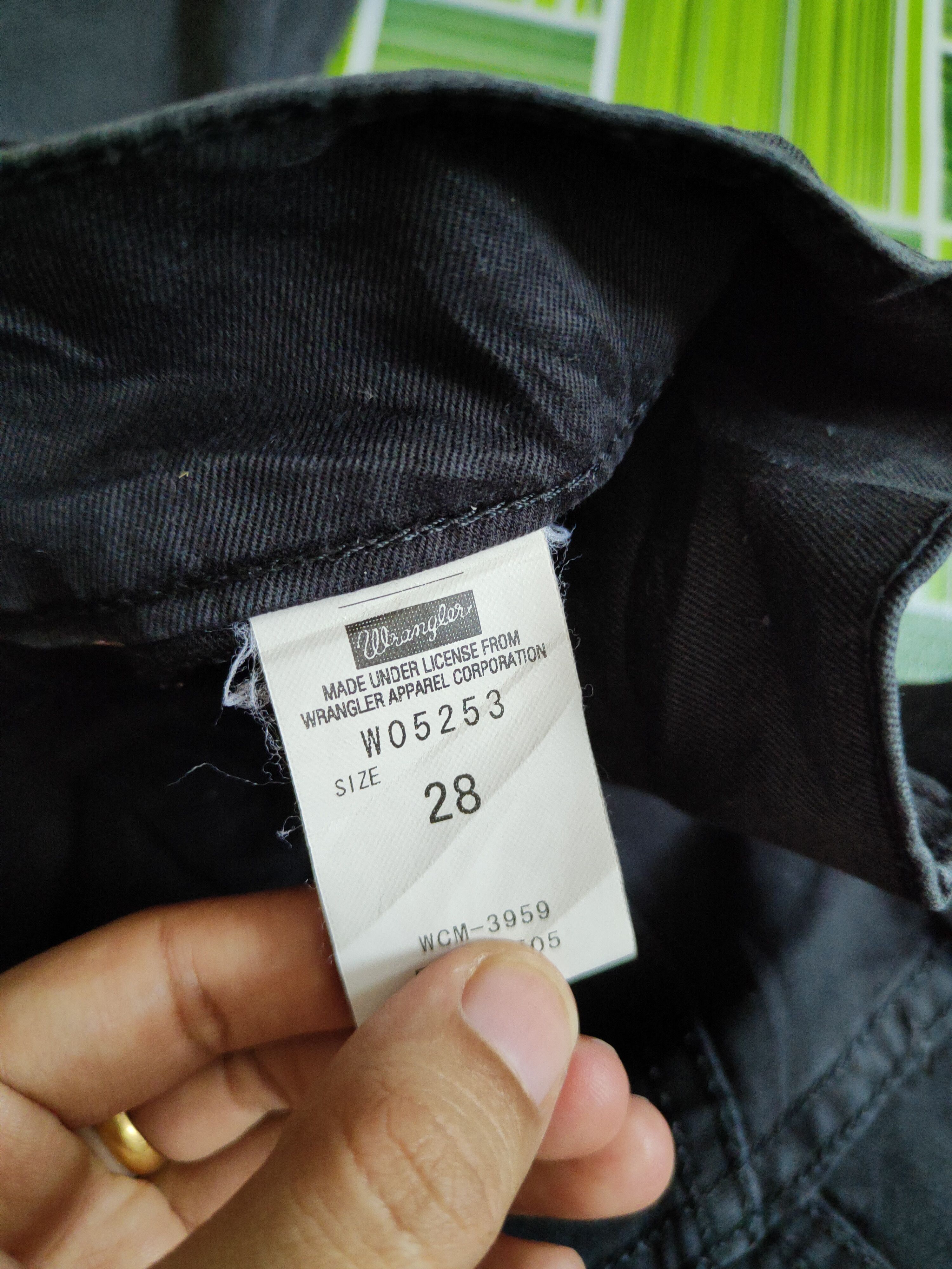 Japanese Brand Wrangler Black Faded Multi Pocket Tactical Cargo Pants #S611 Size US 29 - 16 Thumbnail