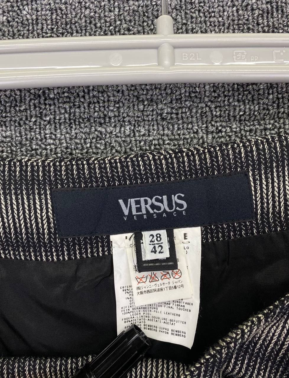 Versace GONE 🔥 Versus Versace Midi Skirt Size 28" / US 6 / IT 42 - 8 Thumbnail