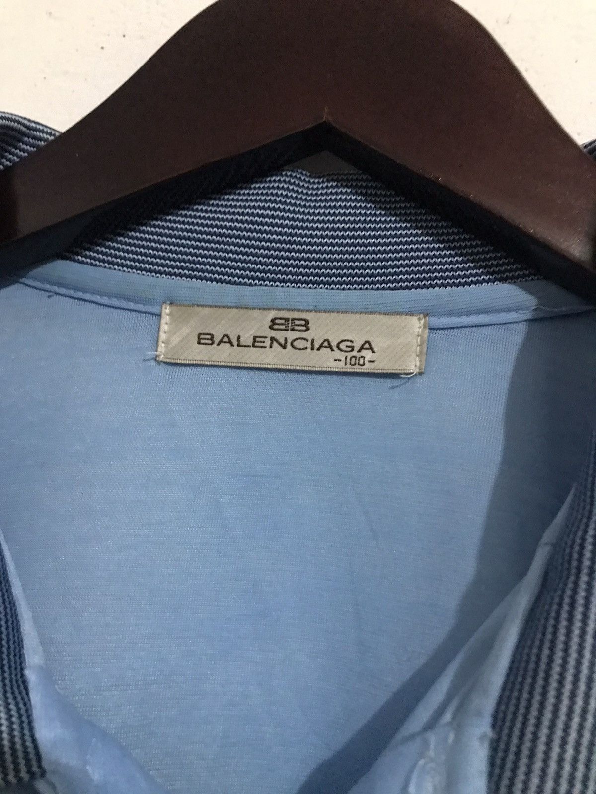 Balenciaga Balenciaga Polo Burgundy Silk Size US M / EU 48-50 / 2 - 3 Thumbnail