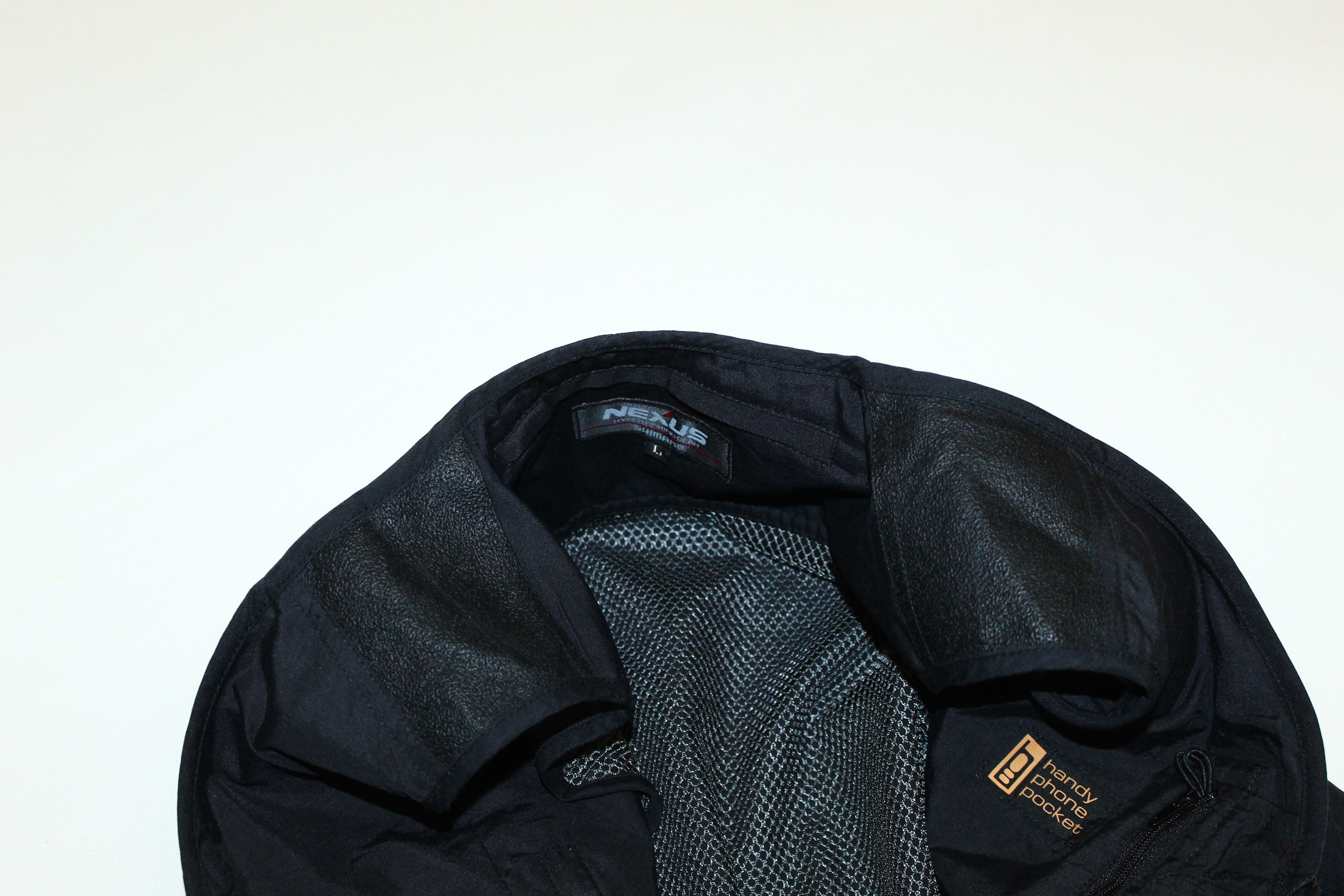 Japanese Brand Nexus Shimano Fishing Nice Decign Multipocket Utility Vest Size US L / EU 52-54 / 3 - 13 Thumbnail