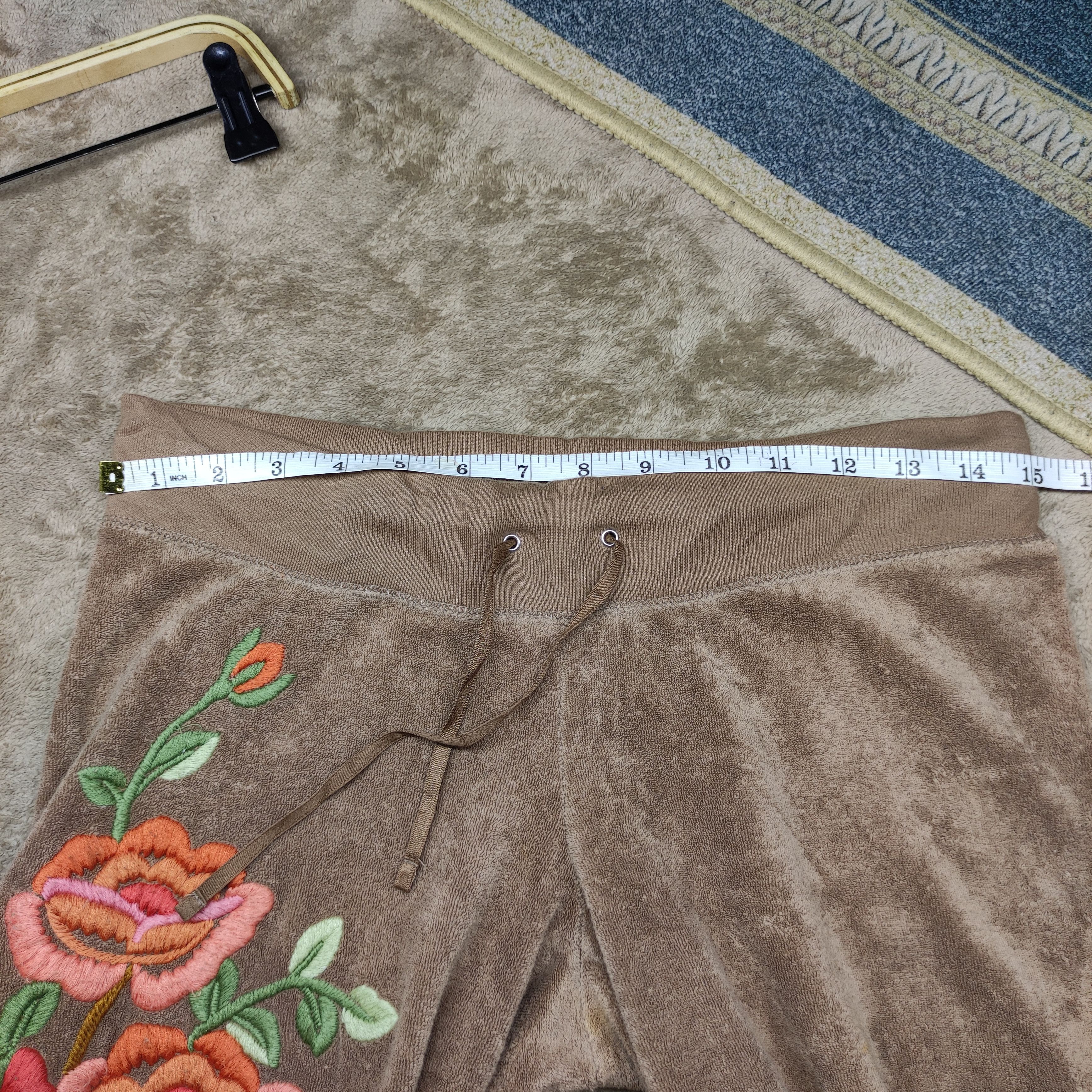 Juicy Couture Juicy couture big flowers embroidered pant Size US 30 / EU 46 - 12 Thumbnail