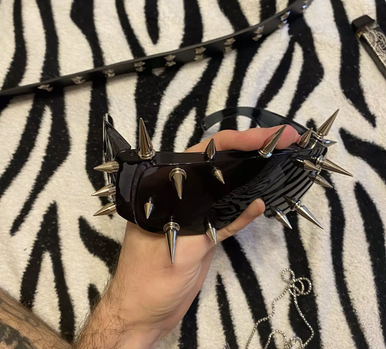 Other 🔥Luxury Metal Rivet Futuristic Sunglasses Eyewear Size ONE SIZE - 3 Thumbnail