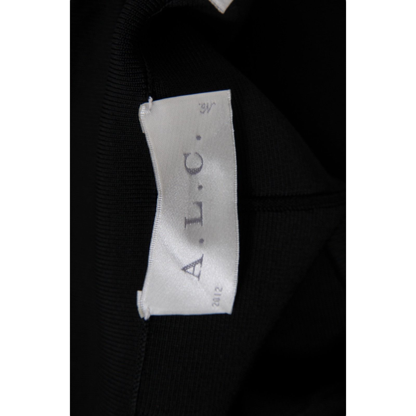 A.L.C. Mini Skirt Black Rayon Nylon Stretch Waist Pleated Size 28" / US 6 / IT 42 - 5 Thumbnail