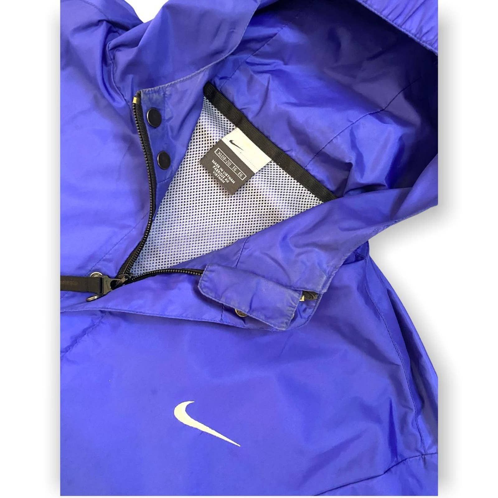 Nike Nike Vintage Swoosh Designer Lightweight Windbreaker Jacket Size M / US 6-8 / IT 42-44 - 4 Thumbnail
