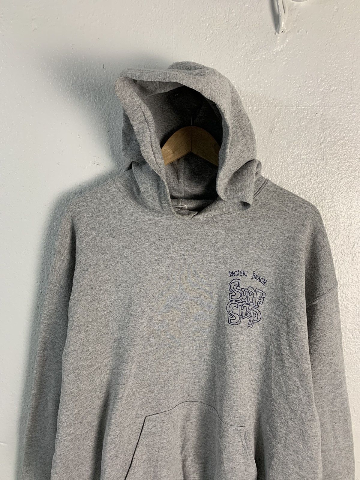 Gildan Pacific Beach Surf Shop Pullover Hoodie Size US L / EU 52-54 / 3 - 10 Thumbnail