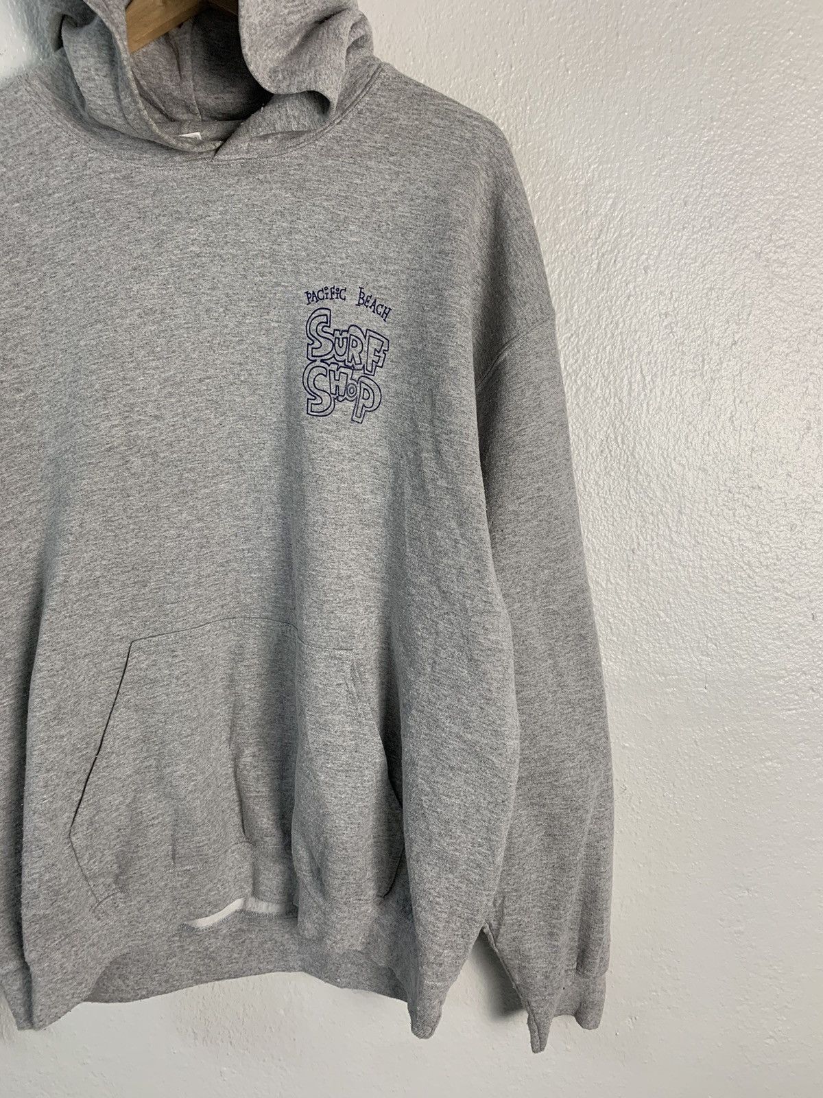 Gildan Pacific Beach Surf Shop Pullover Hoodie Size US L / EU 52-54 / 3 - 8 Thumbnail