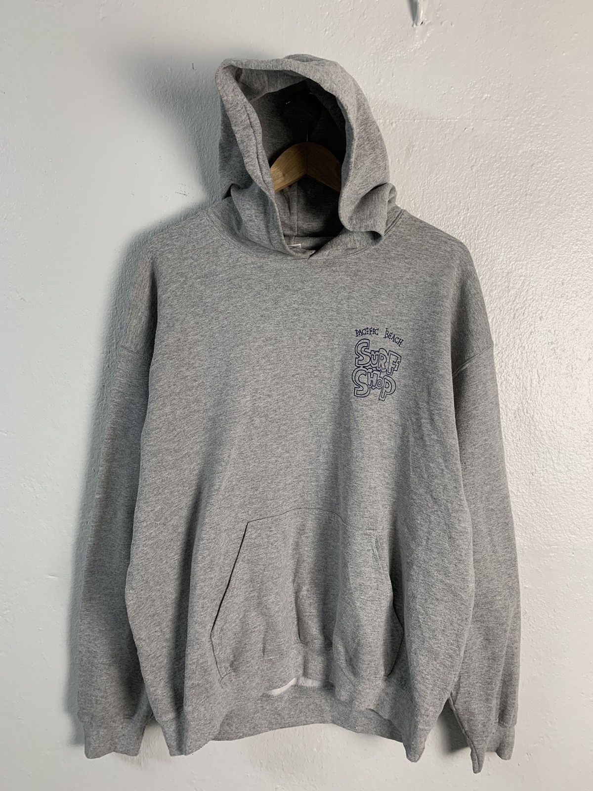 Gildan Pacific Beach Surf Shop Pullover Hoodie Size US L / EU 52-54 / 3 - 7 Thumbnail