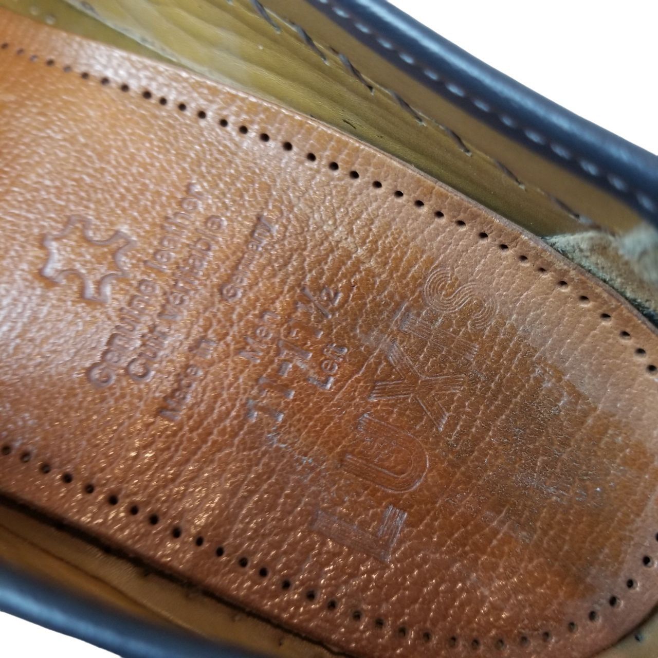 Sandro Moscoloni Sandro Moscoloni 11.5AA Leather Slip On Tassel Loafers Size US 11.5 / EU 44-45 - 9 Thumbnail