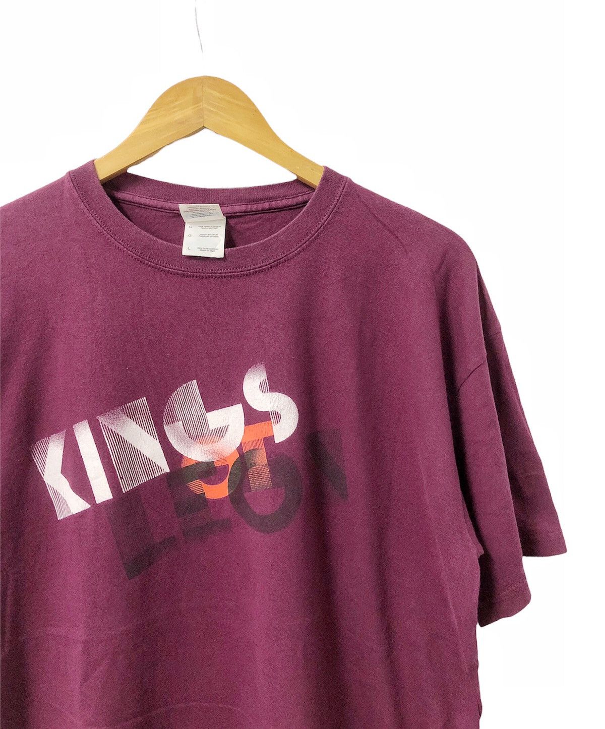 Band Tees × Vintage 00s Vintage King Of Leon rock band 'tee Size US L / EU 52-54 / 3 - 8 Thumbnail