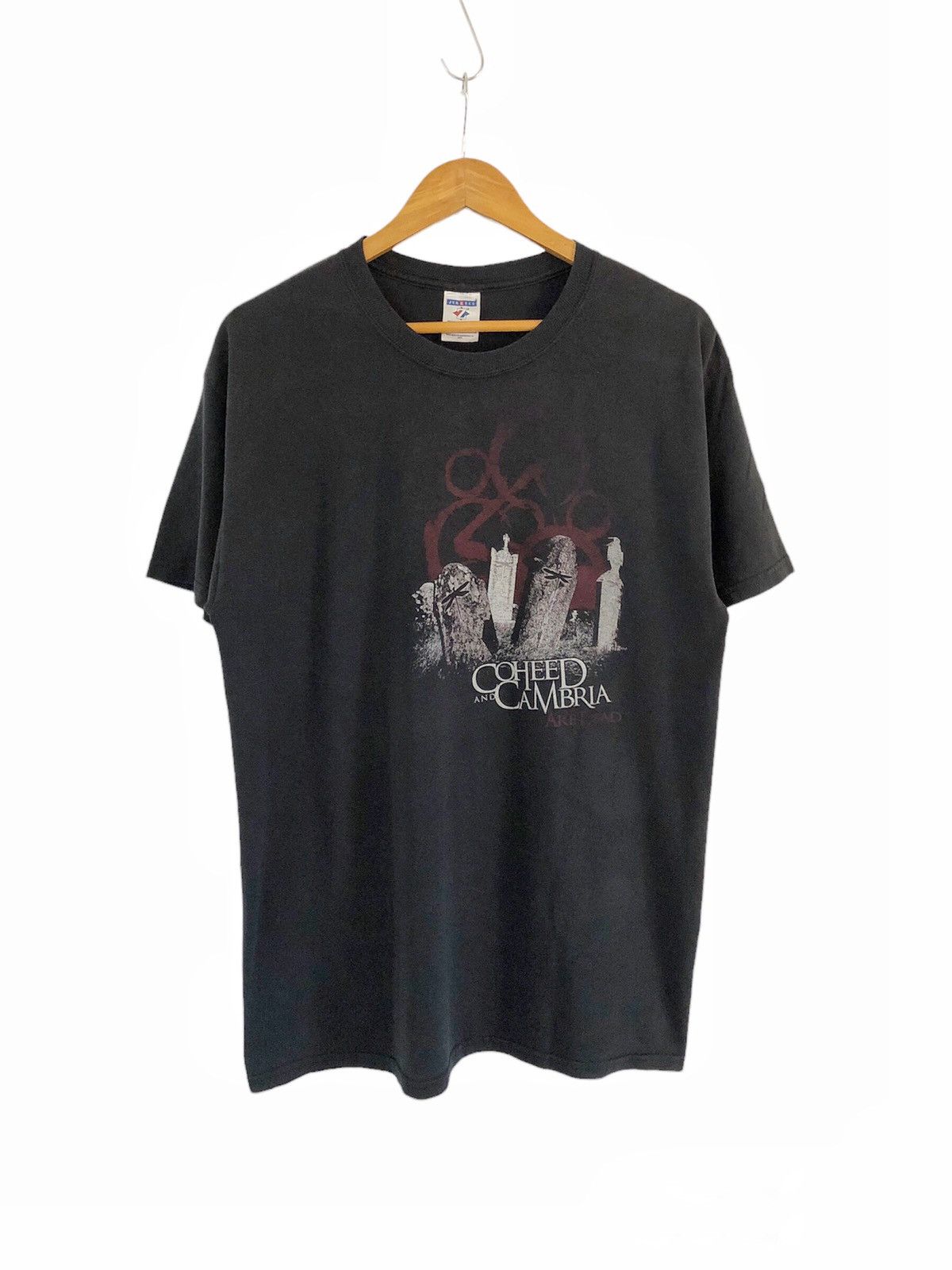 Band Tees Vintage COHEED AND CAMBRIA sun faded tee Size US L / EU 52-54 / 3 - 5 Thumbnail