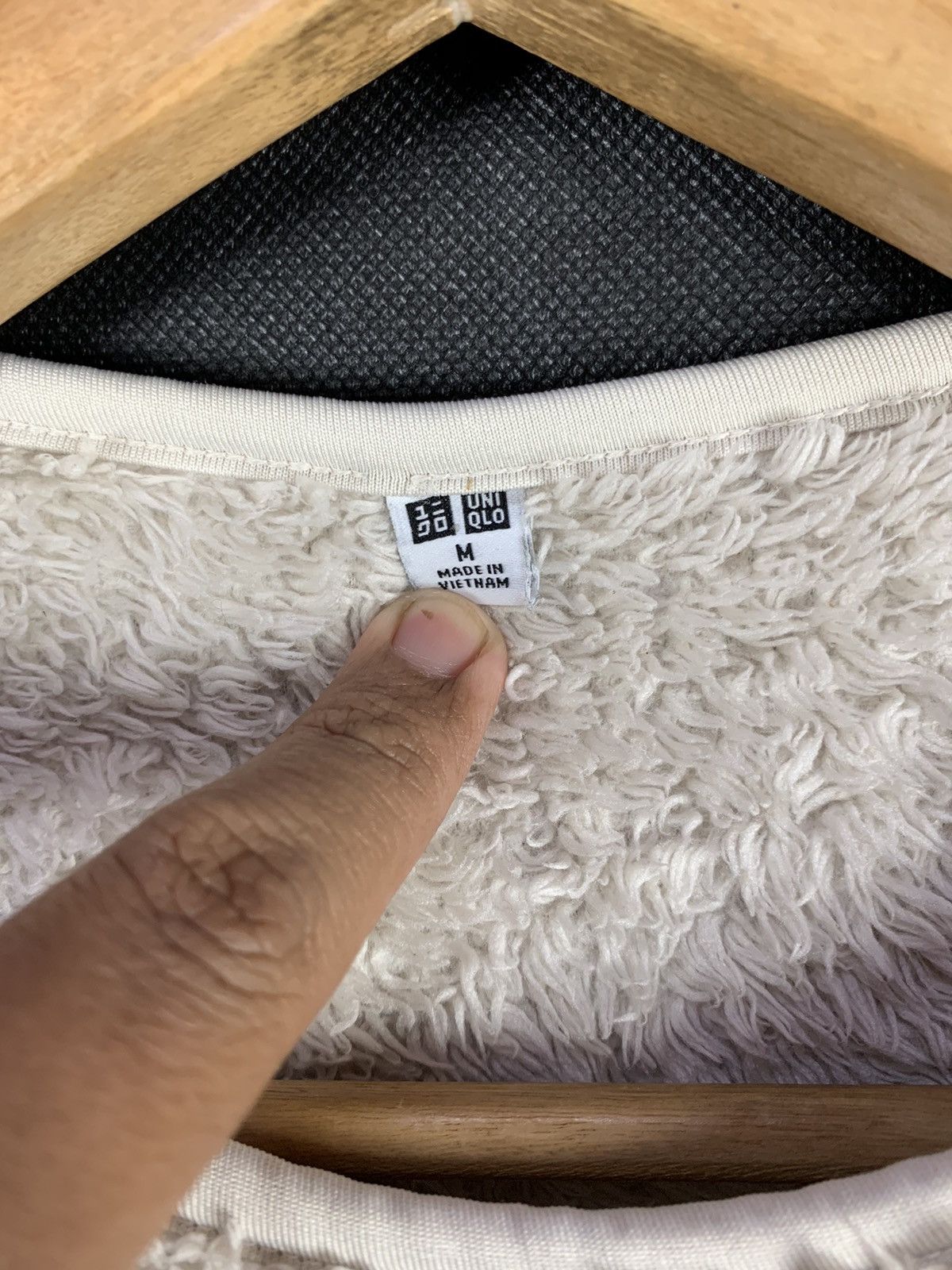 Japanese Brand × Uniqlo Steals! Uniqlo Fleece Single Pocket Buttoned Sweater Size US M / EU 48-50 / 2 - 5 Thumbnail