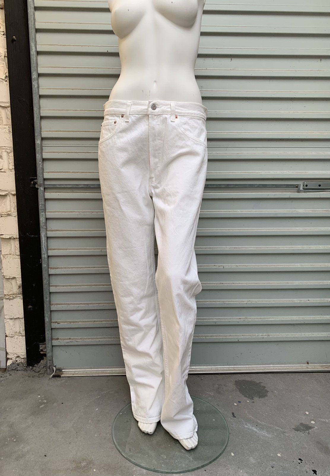 Levi's VINTAGE LEVIS WHITE DENIM JEANS Size US 34 / EU 50 - 8 Thumbnail