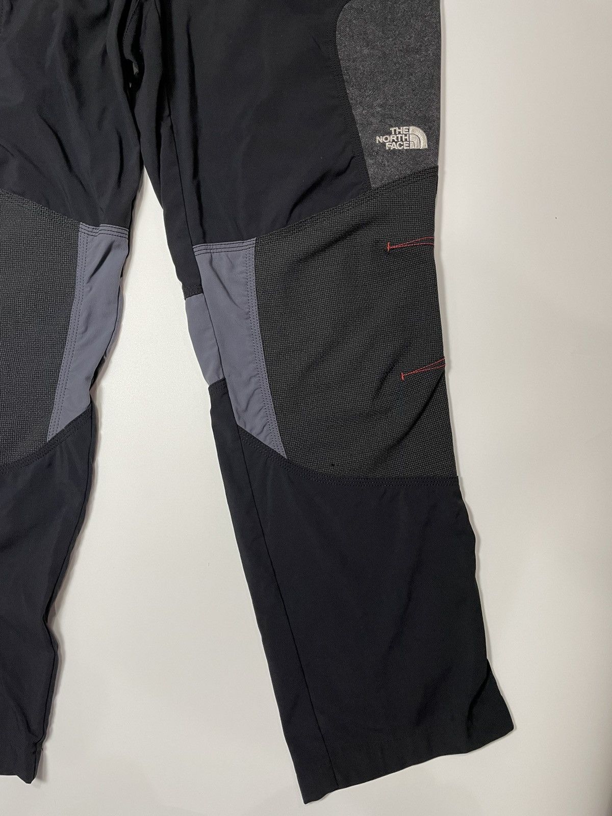 The North Face × Vintage Vintage The North Face Hiking Pant Dyno Series silver Black Size US 37 - 3 Thumbnail