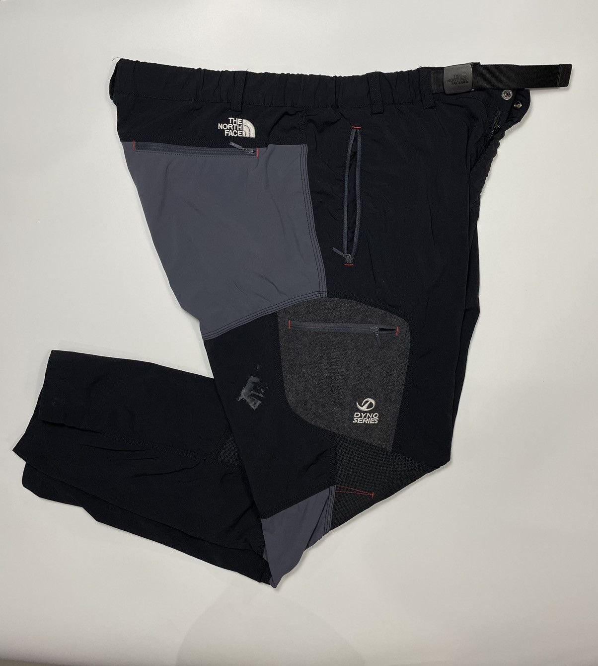 The North Face × Vintage Vintage The North Face Hiking Pant Dyno Series silver Black Size US 37 - 9 Thumbnail