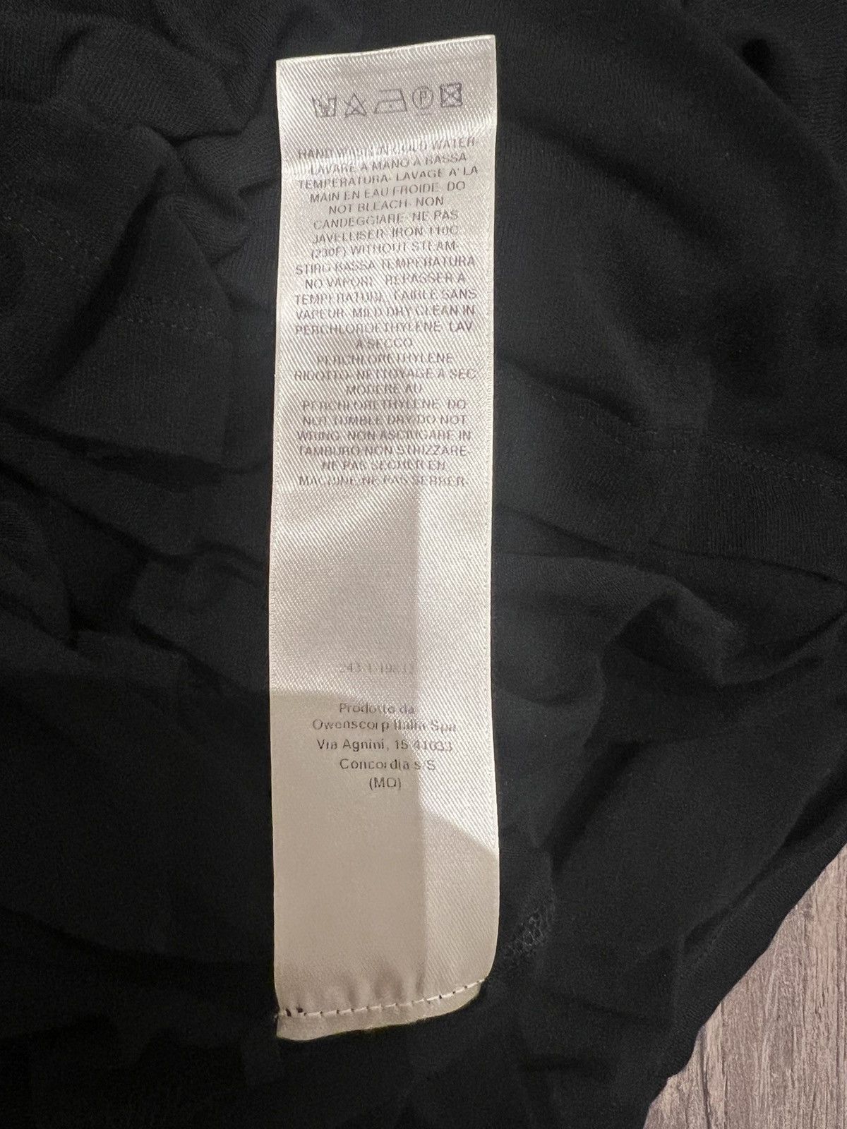 Rick Owens Rick owens black tee in viscose silk Medium Size US M / EU 48-50 / 2 - 7 Thumbnail
