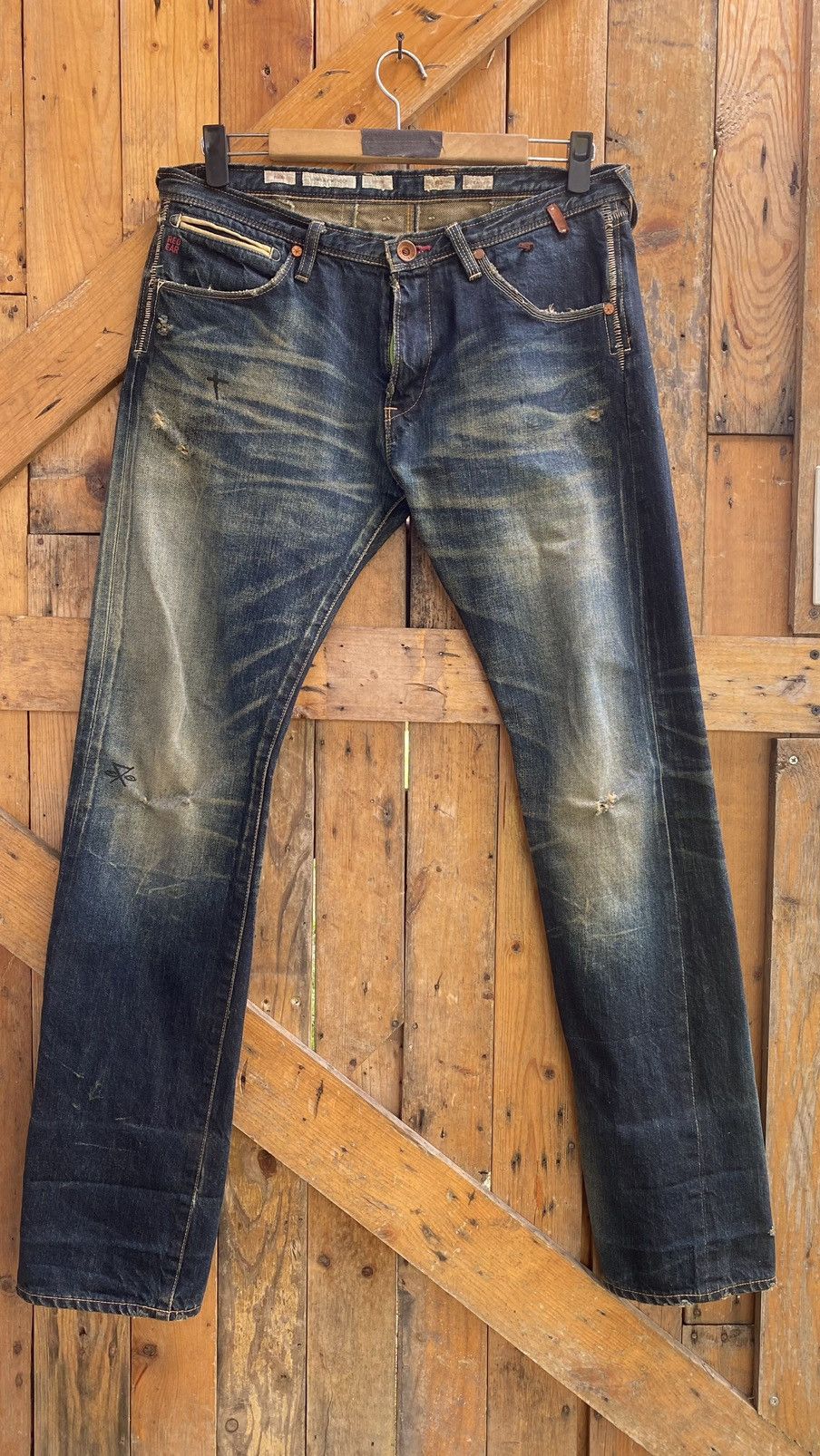 PAUL SMITH RED EAR SELVEDGE DISTRESSED JEANS