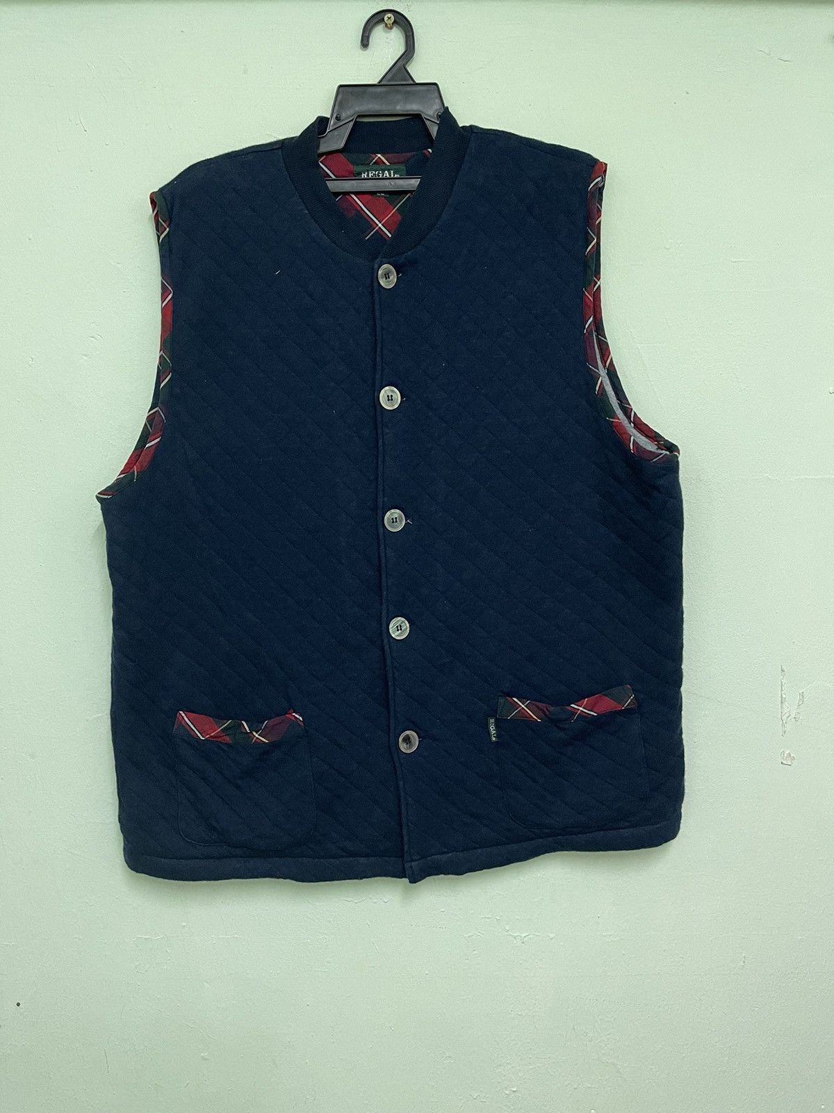 Regal vest