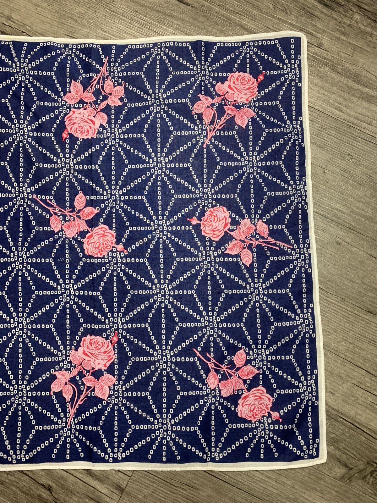 Hanae Mori Hanae Mori Handkerchief / Neckerchief / Bandana Size ONE SIZE - 5 Thumbnail
