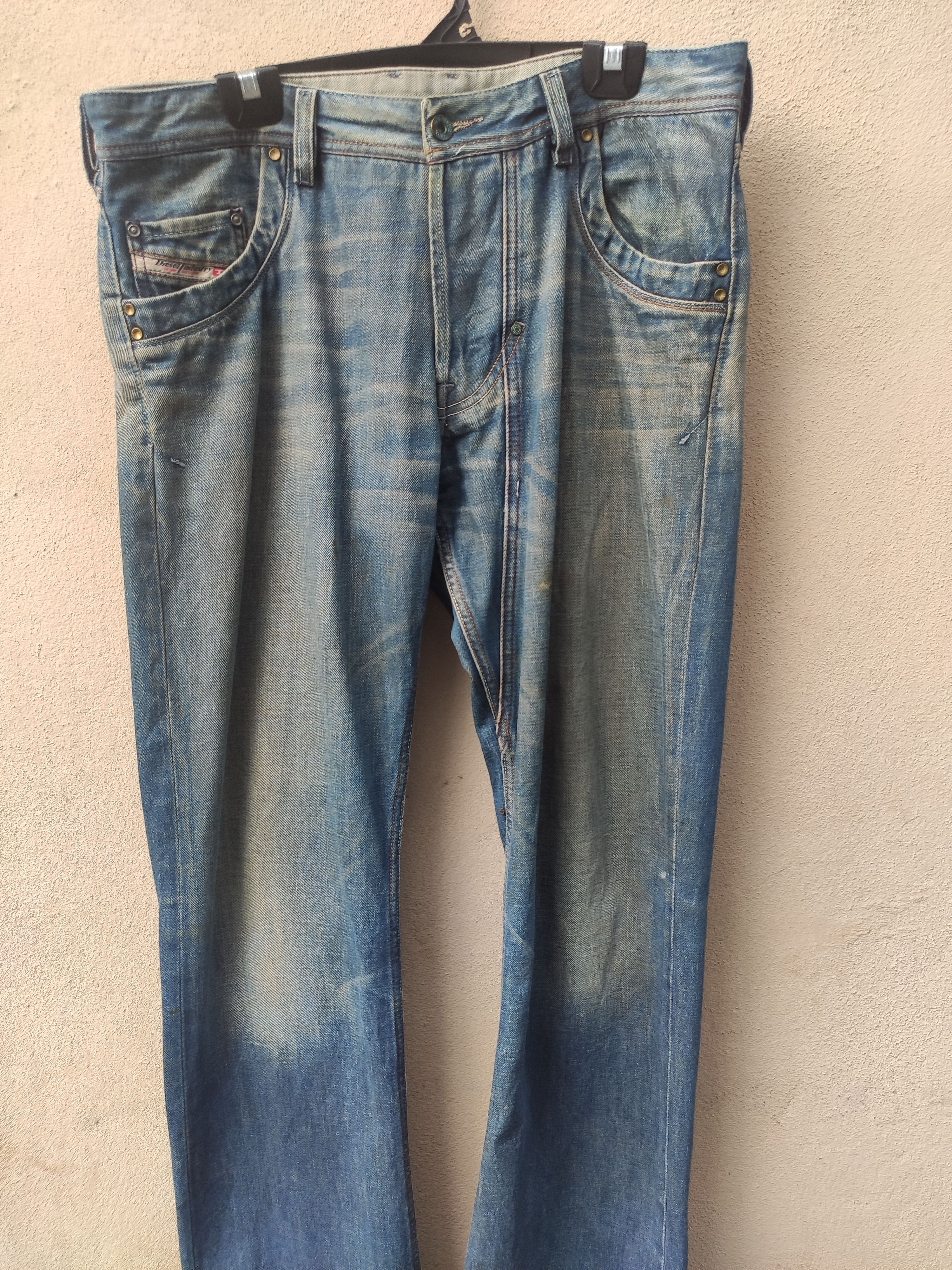 Diesel jeans distressed