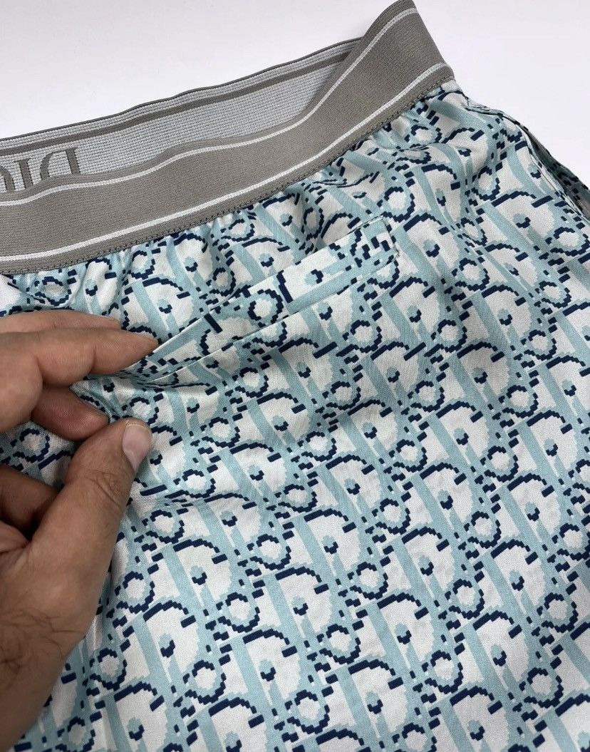 Dior DIOR OBLIQUE MONOGRAM BLUE SILK PYJAMAS PANTS SIZE: 50 Size US 34 / EU 50 - 11 Thumbnail