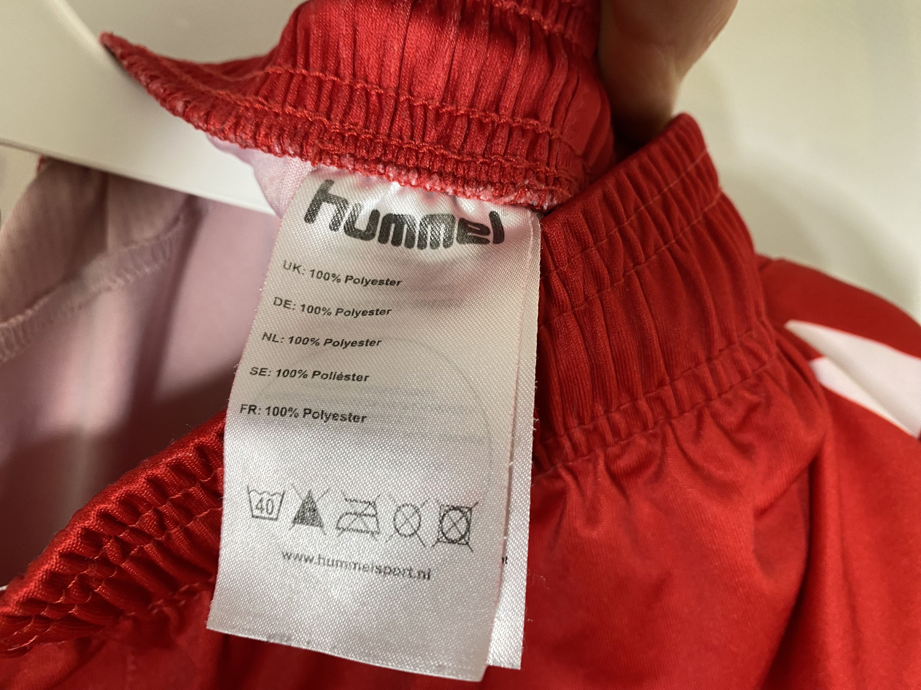Hummel FC UTRECHT 2016 2017 HOME FOOTBALL SHORTS SOCCER HUMMEL Size US 34 / EU 50 - 6 Thumbnail