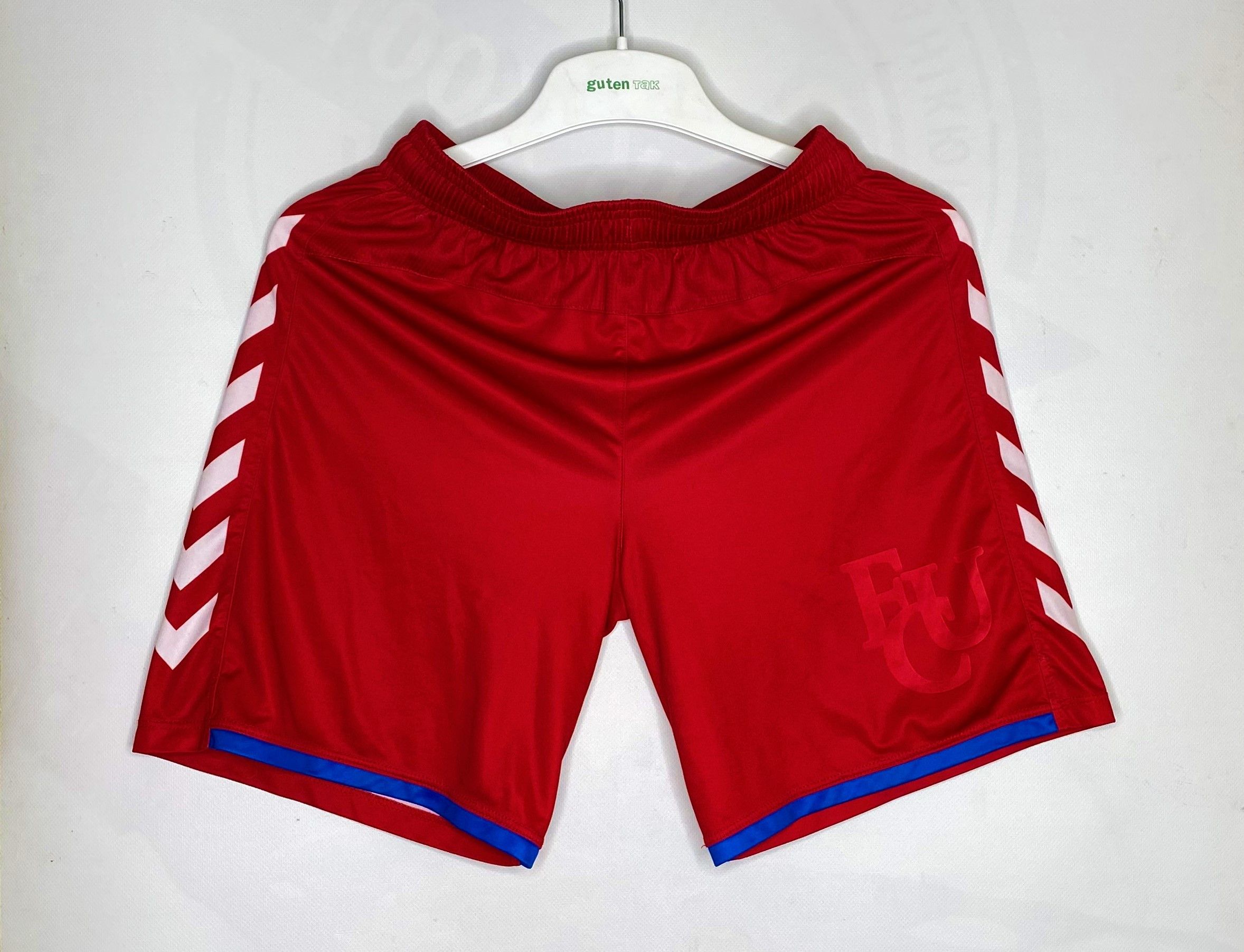 Hummel FC UTRECHT 2016 2017 HOME FOOTBALL SHORTS SOCCER HUMMEL Size US 34 / EU 50 - 2 Thumbnail