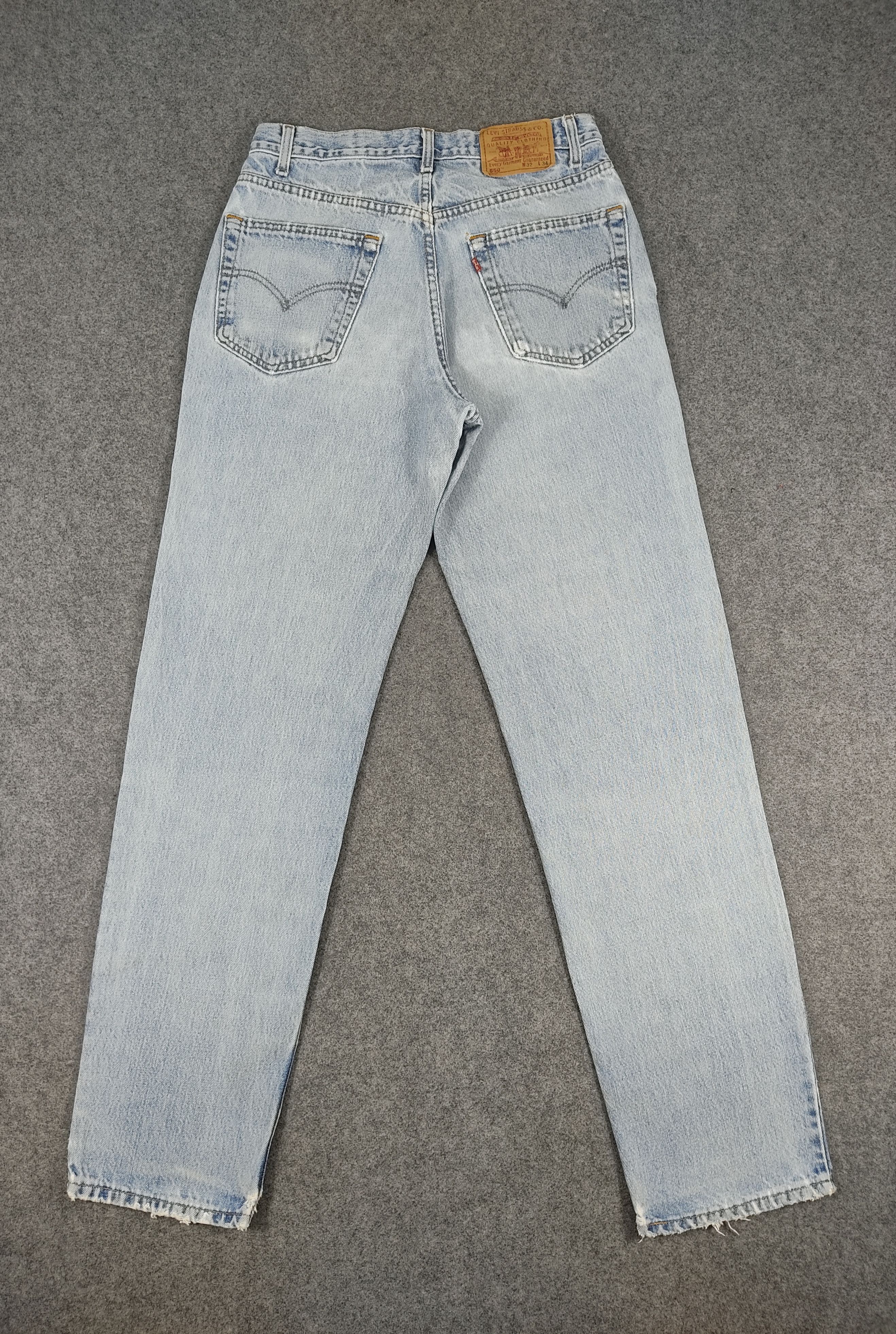 Levi's × Vintage Vintage 90s Levis 550 Jeans Blue Light Wash Distress Size US 32 / EU 48 - 13 Thumbnail