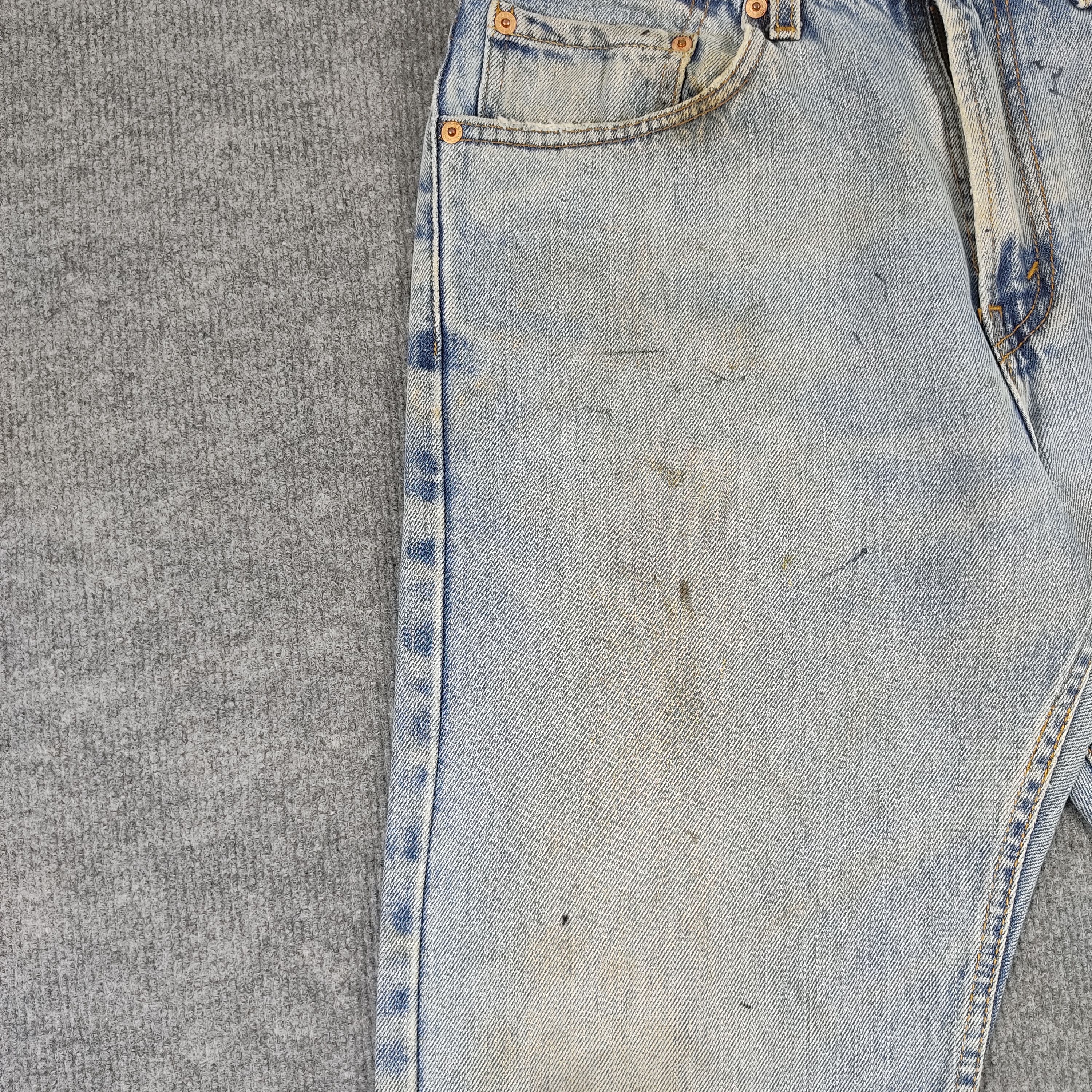Levi's × Vintage Vintage Levis Jeans Blue Light Wash Regular Fit L588 Size US 32 / EU 48 - 8 Thumbnail