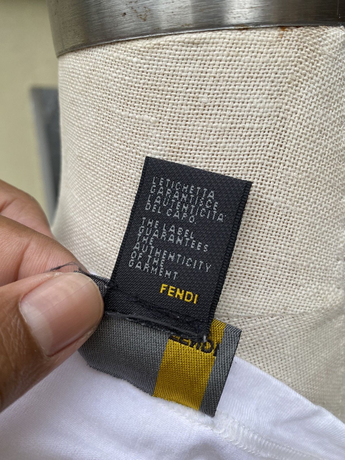 Fendi white tee Size M / US 6-8 / IT 42-44 - 9 Thumbnail