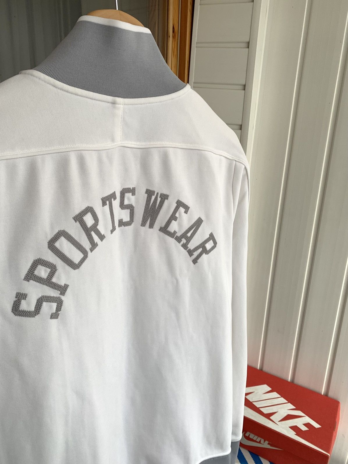 Vintage Nike Sportswear Y2K Vintage Jacket Mens Size L Size US L / EU 52-54 / 3 - 9 Thumbnail