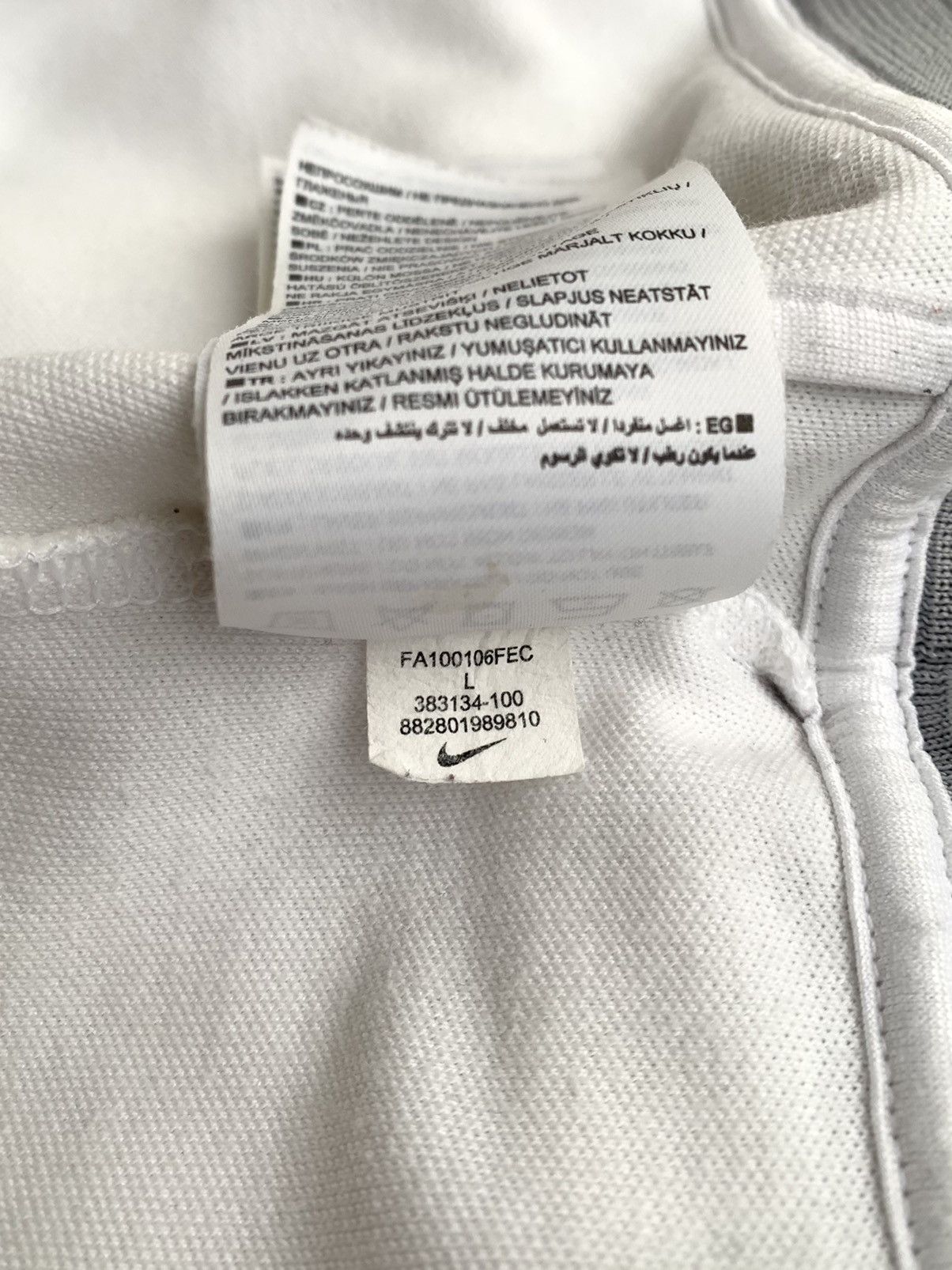 Vintage Nike Sportswear Y2K Vintage Jacket Mens Size L Size US L / EU 52-54 / 3 - 12 Thumbnail