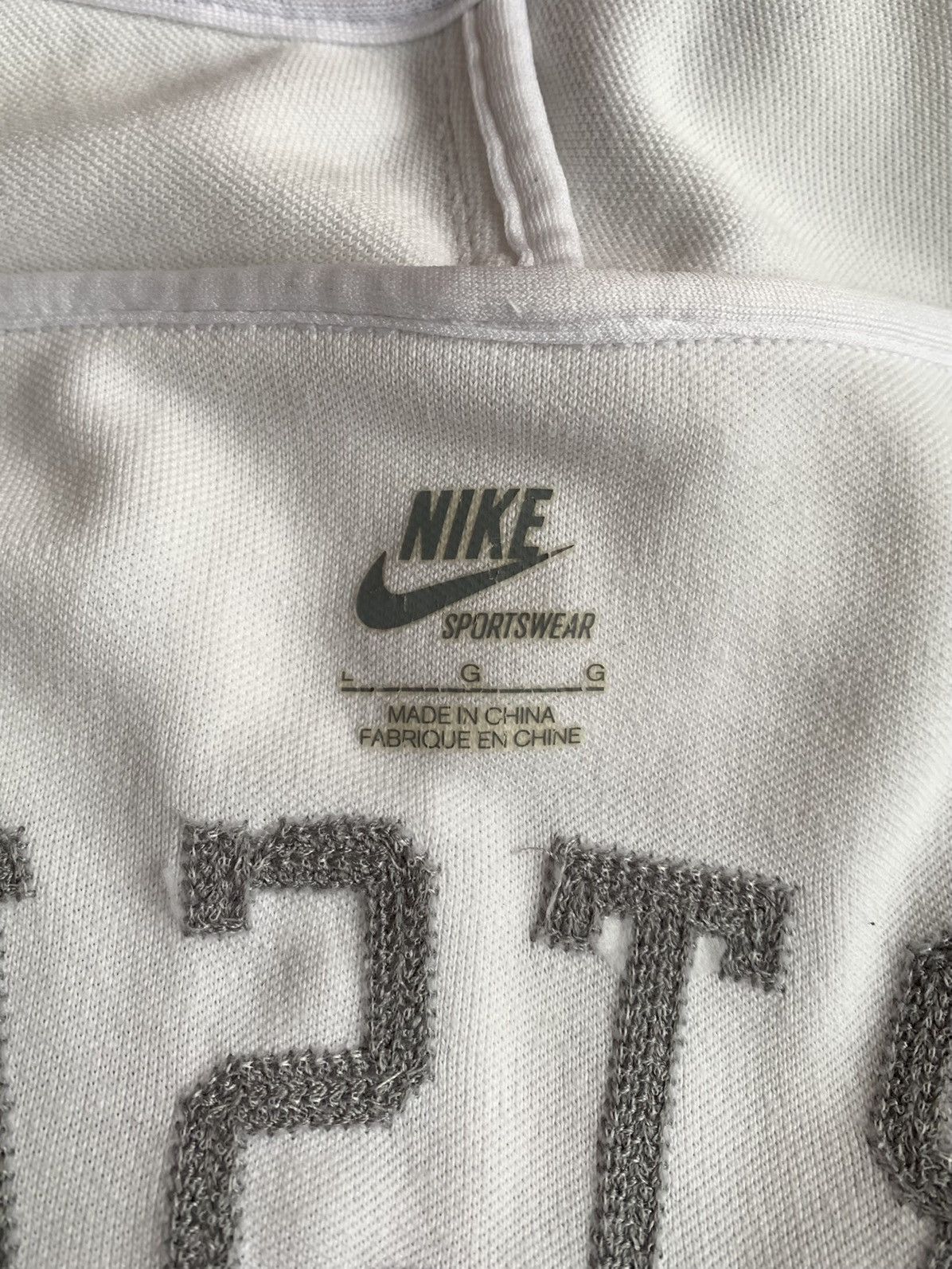 Vintage Nike Sportswear Y2K Vintage Jacket Mens Size L Size US L / EU 52-54 / 3 - 10 Thumbnail