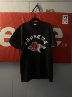 Supreme sasquatchfabrix outlet goldfish tee