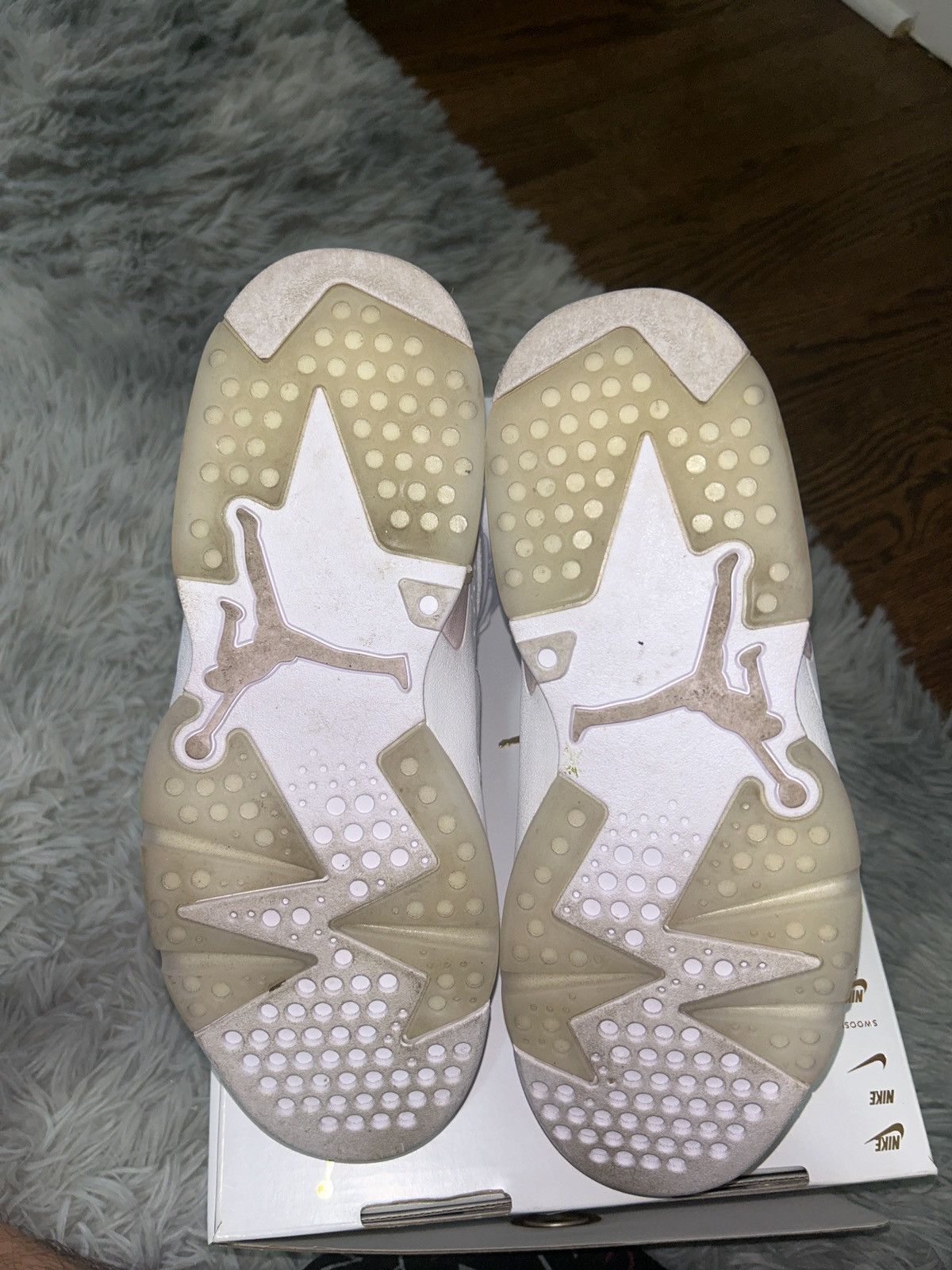 Jordan Brand Jordan 6 Gold Hoops Sz 7.5 W Size US 7.5 / IT 37.5 - 6 Thumbnail