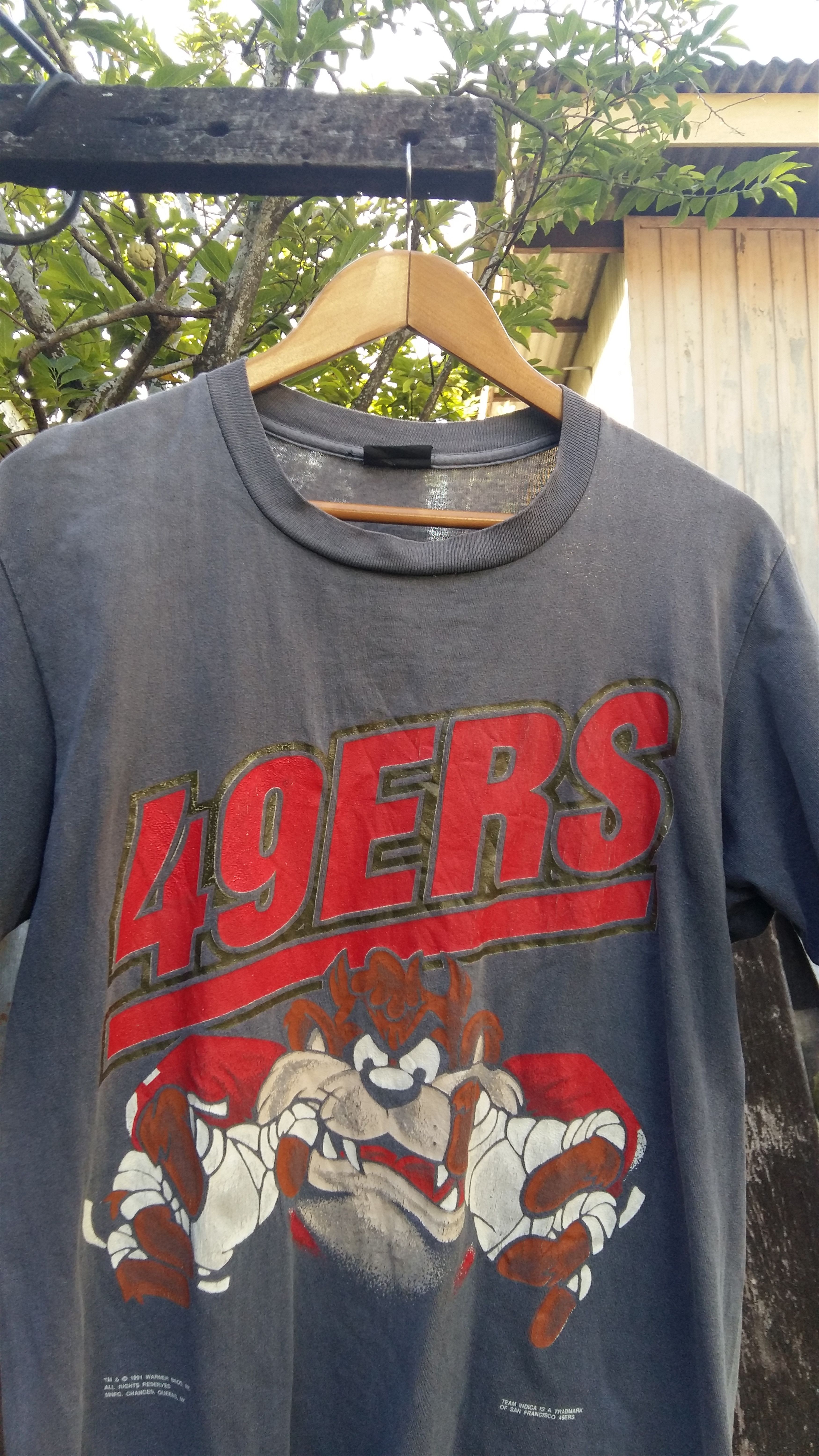 Rare!! Vintage 90s 49ers San Francisco X Tazmania Tshirt