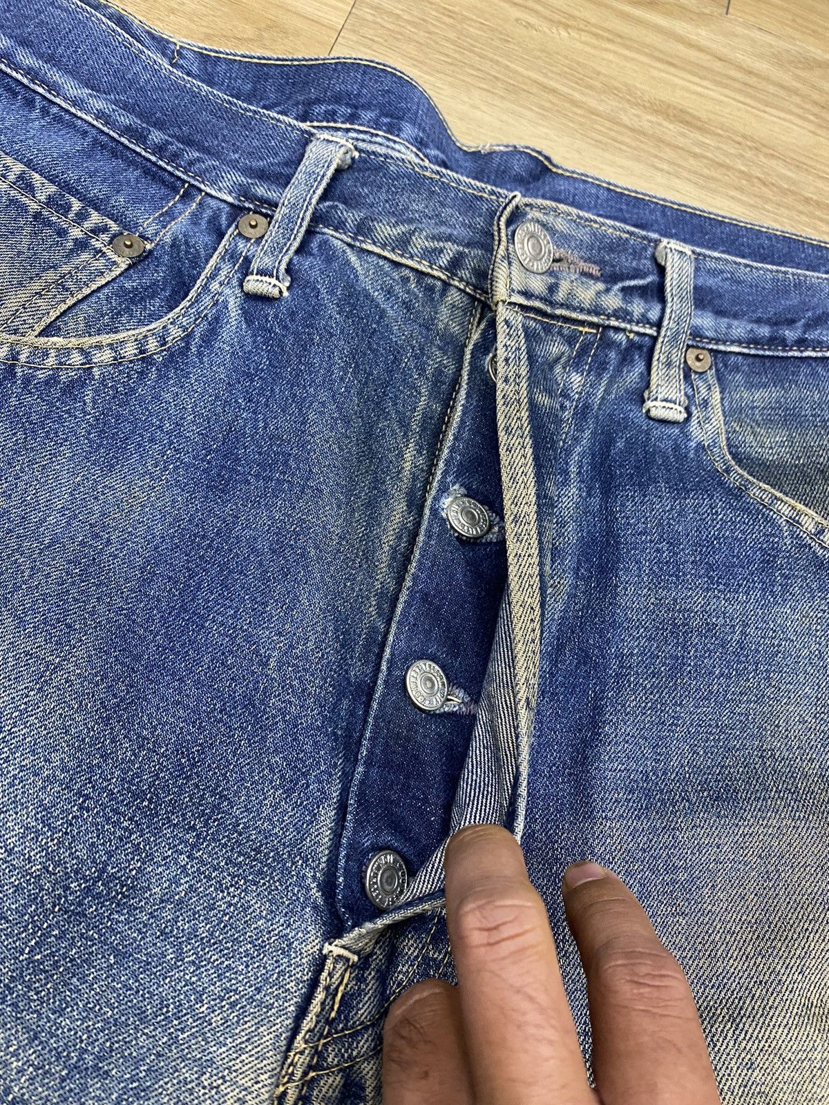 Japanese Brand size 36 japanese distressed denim toyo Size US 36 / EU 52 - 6 Thumbnail