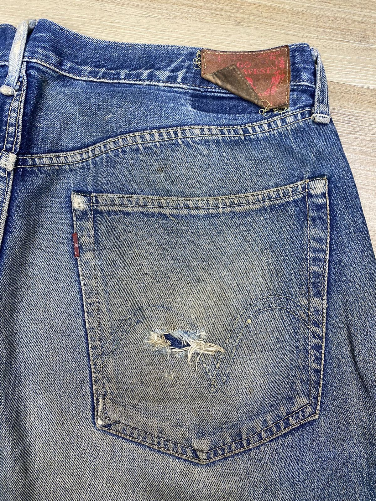 Japanese Brand size 36 japanese distressed denim toyo Size US 36 / EU 52 - 7 Thumbnail